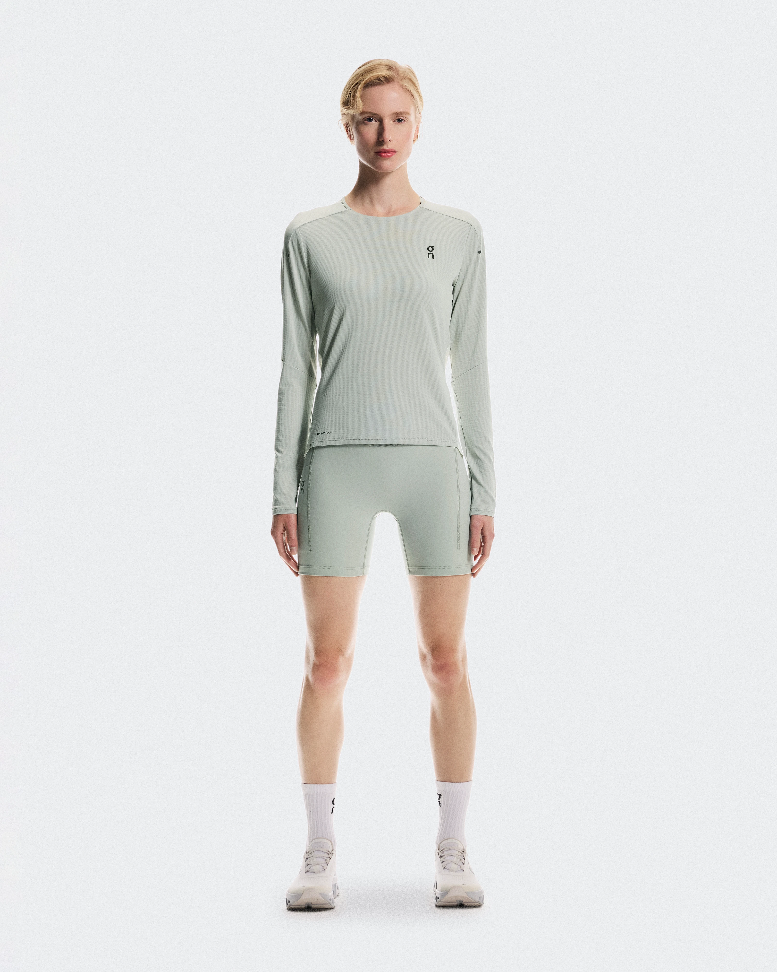 On Performance Long-T Tin & Iceberg Femme Hauts et t-shirts