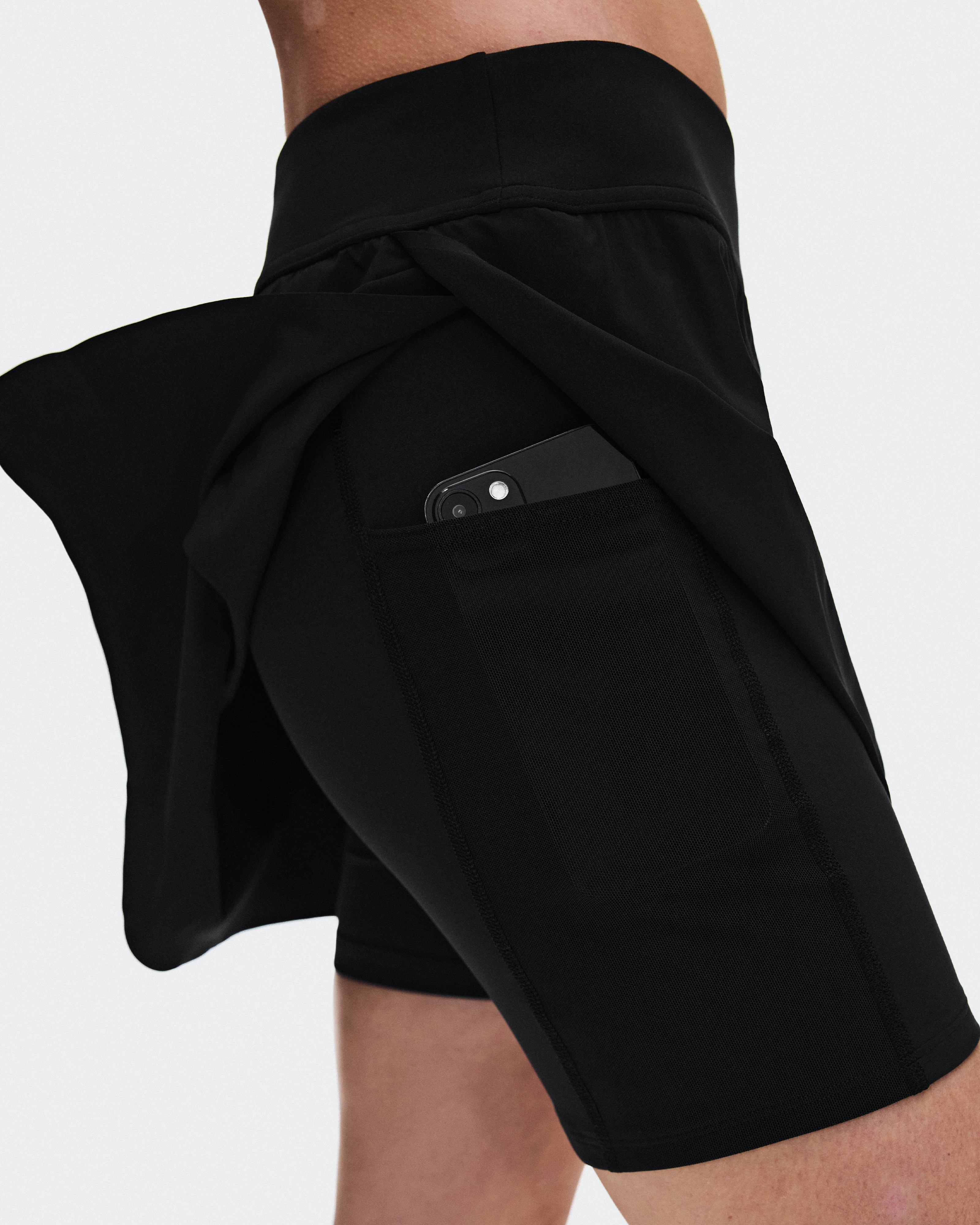 On Court Skirt Split Black Femme Jupes