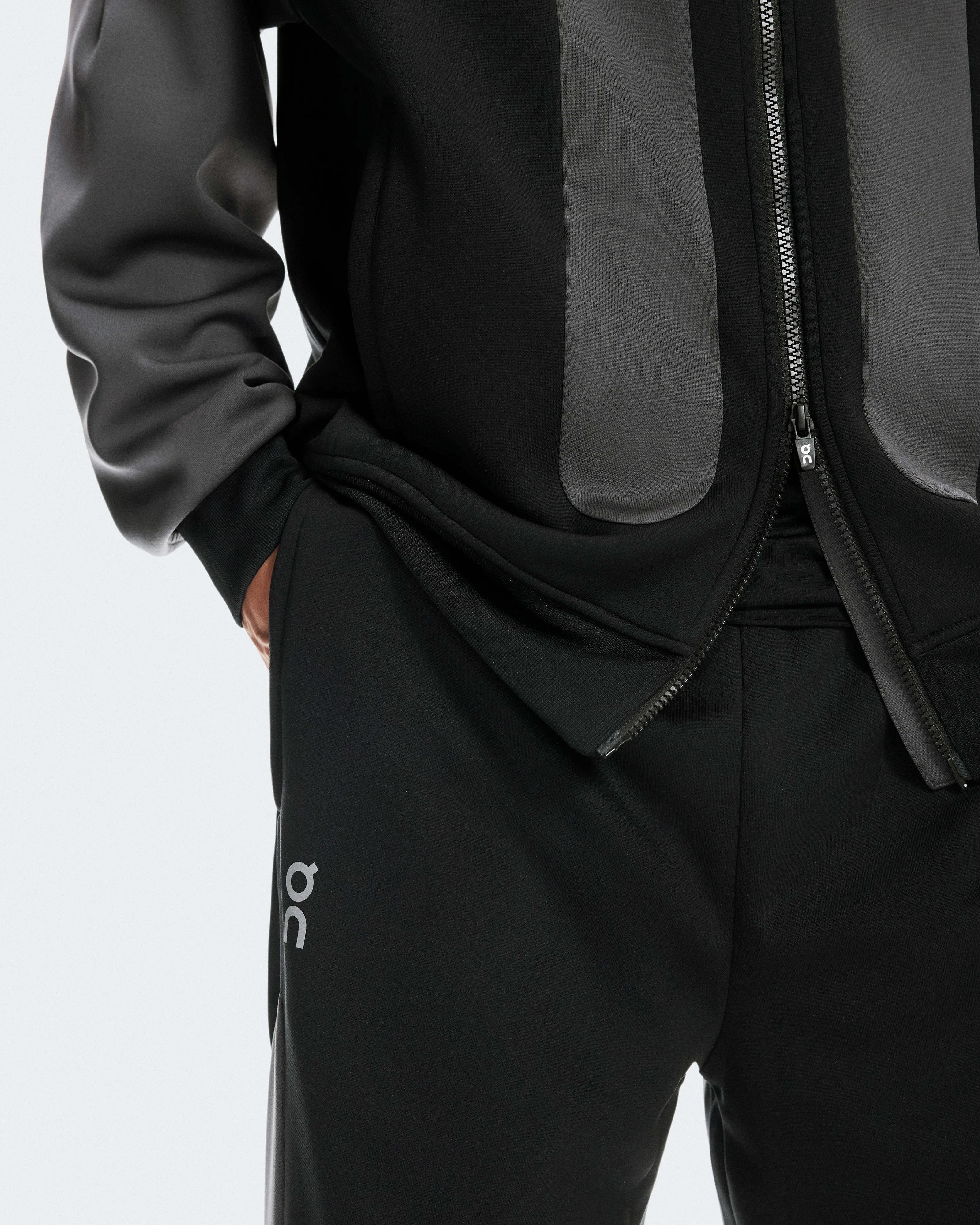 On Track Jacket IKON Black & Eclipse Unisexe Vestes
