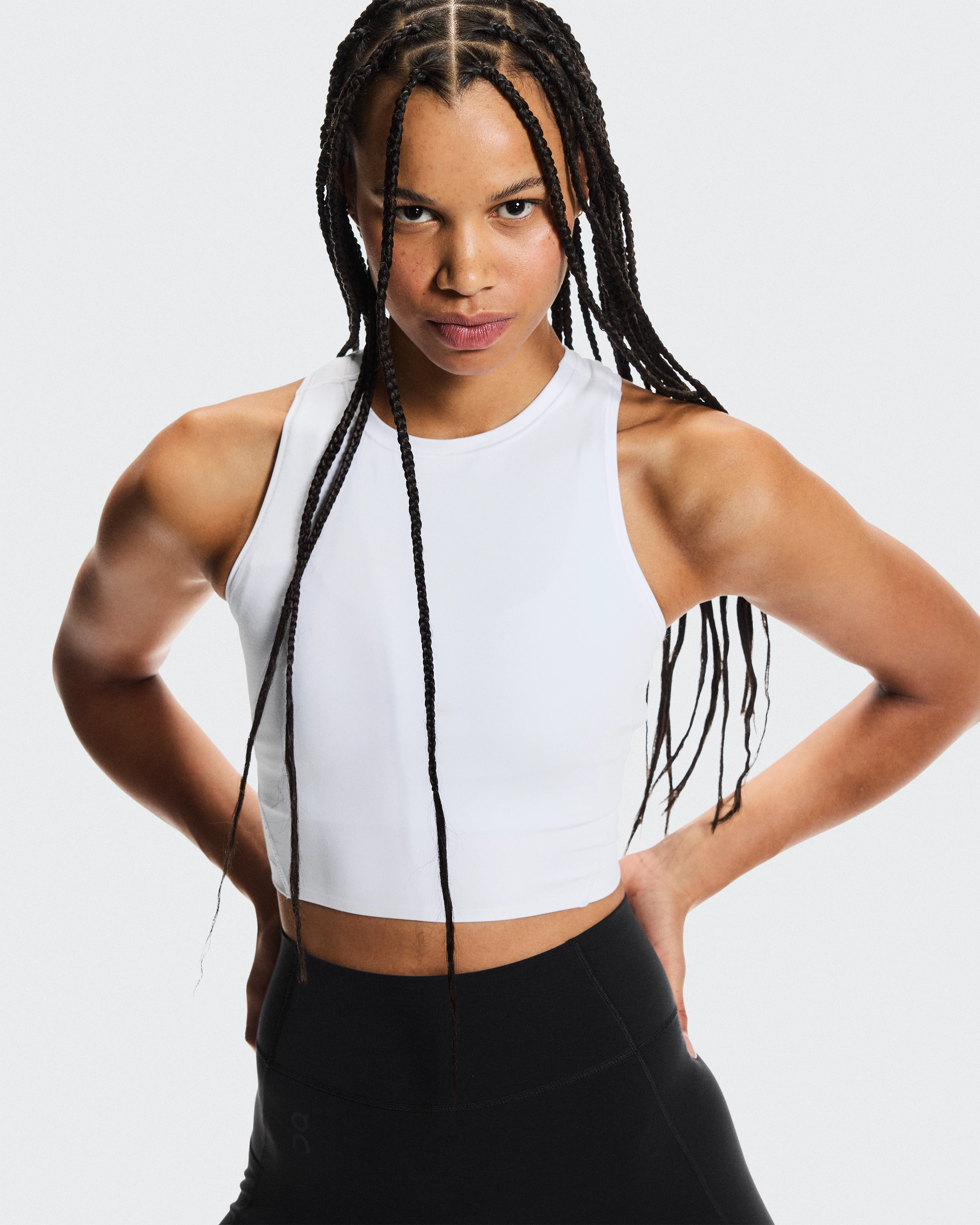 On Studio Crop White Femme Hauts et t-shirts