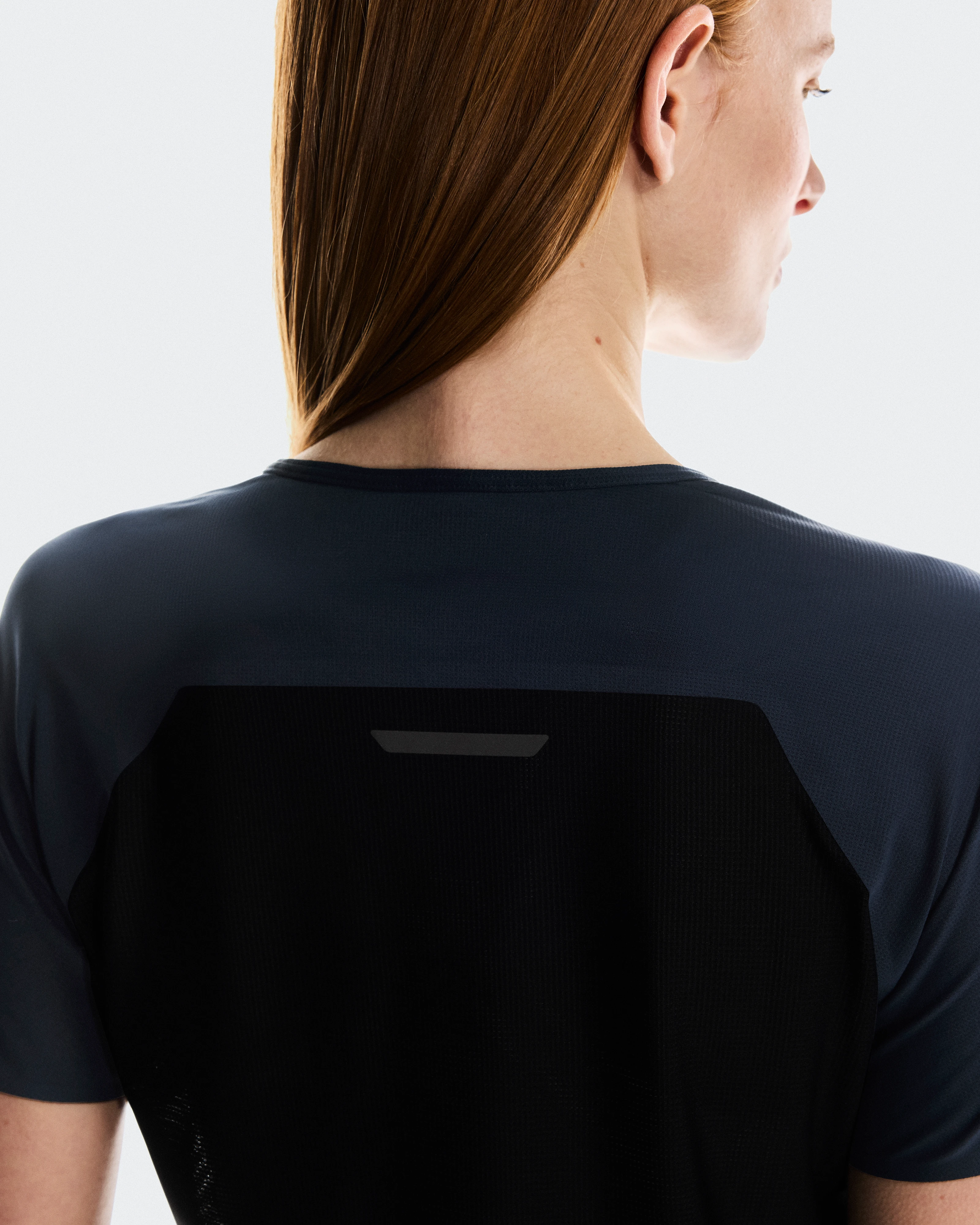 On Performance-T Navy & Black Femme Hauts et t-shirts