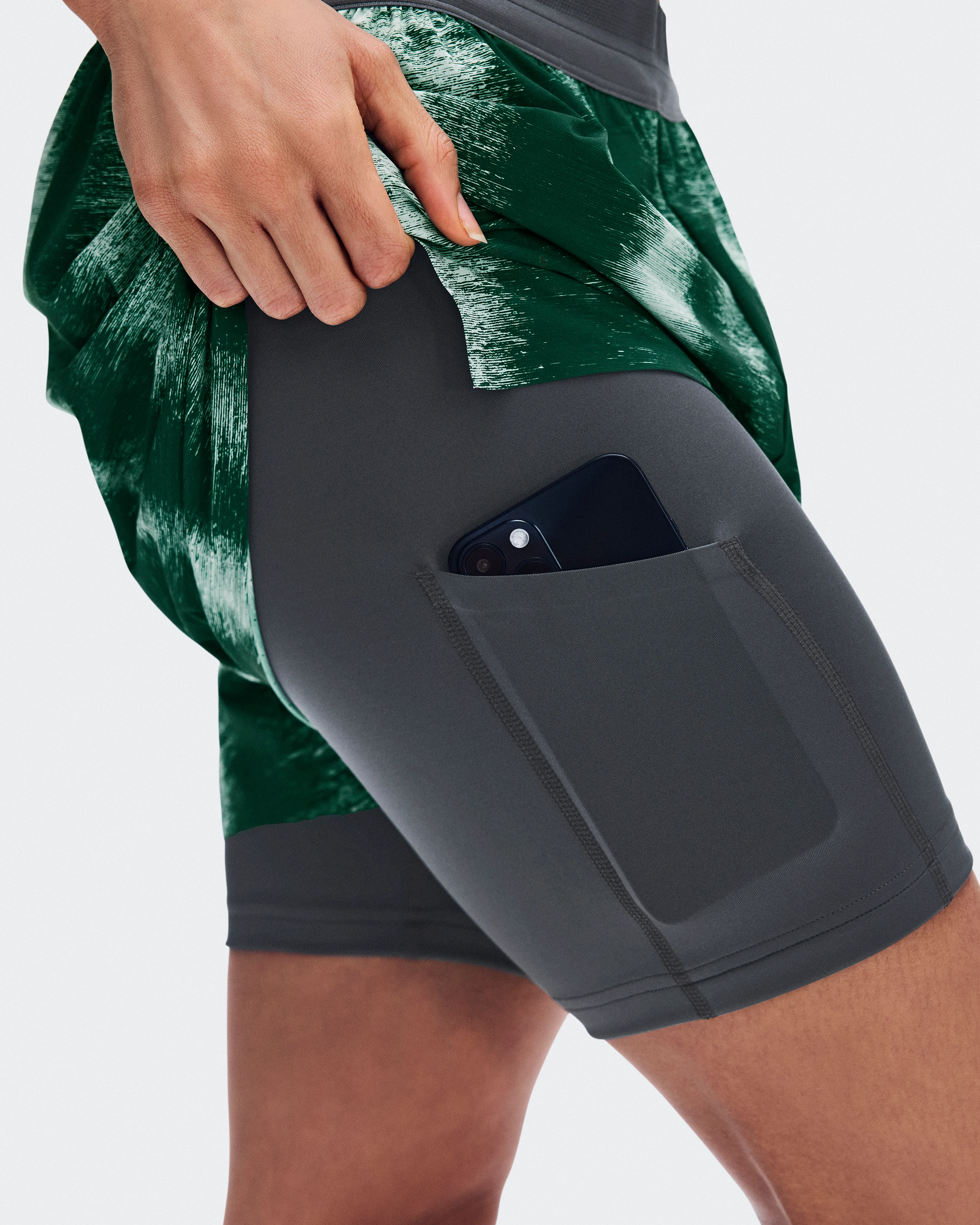 On Performance Shorts Terra Cove & Eclipse Femme Shorts