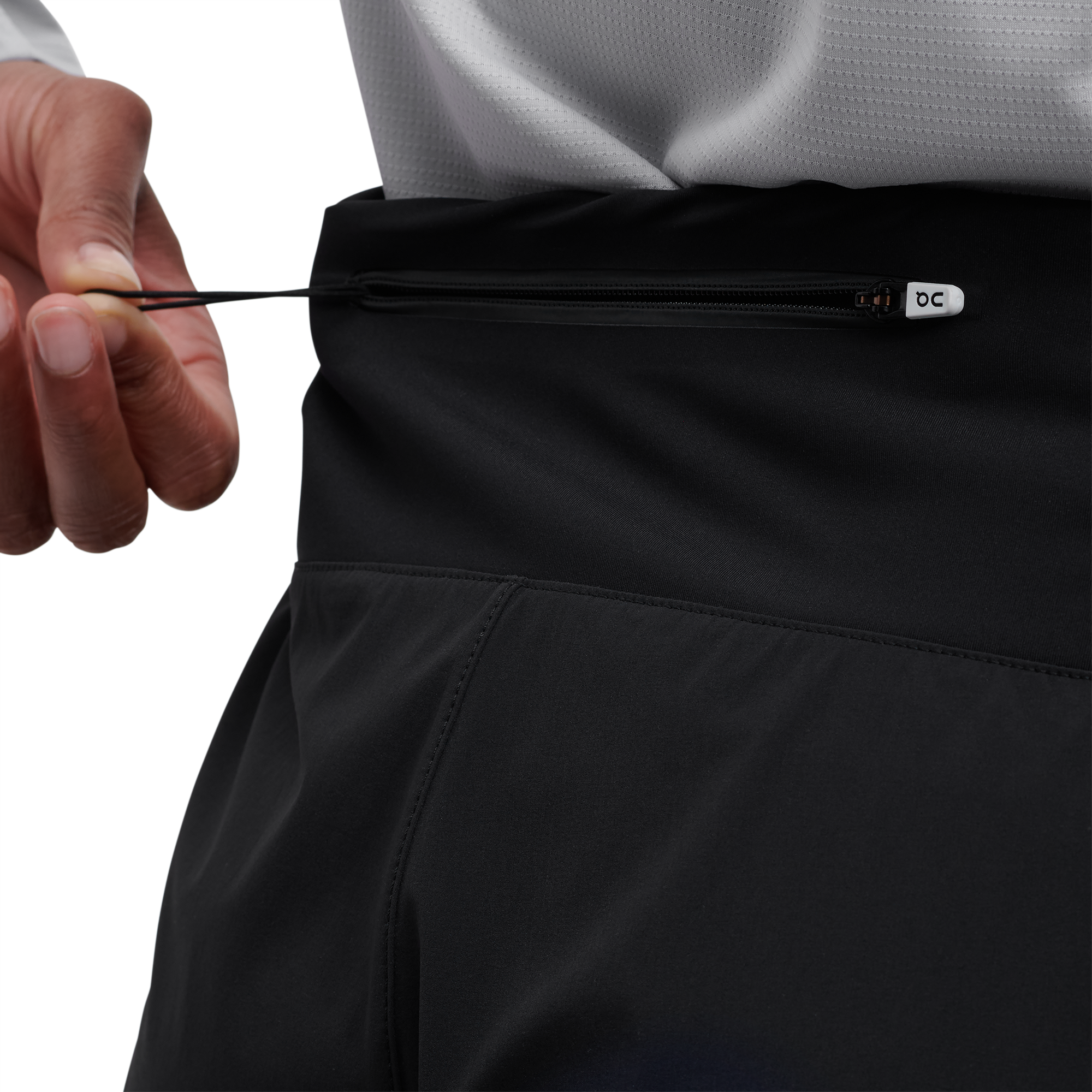 On 5" Running Shorts Black Femme Shorts