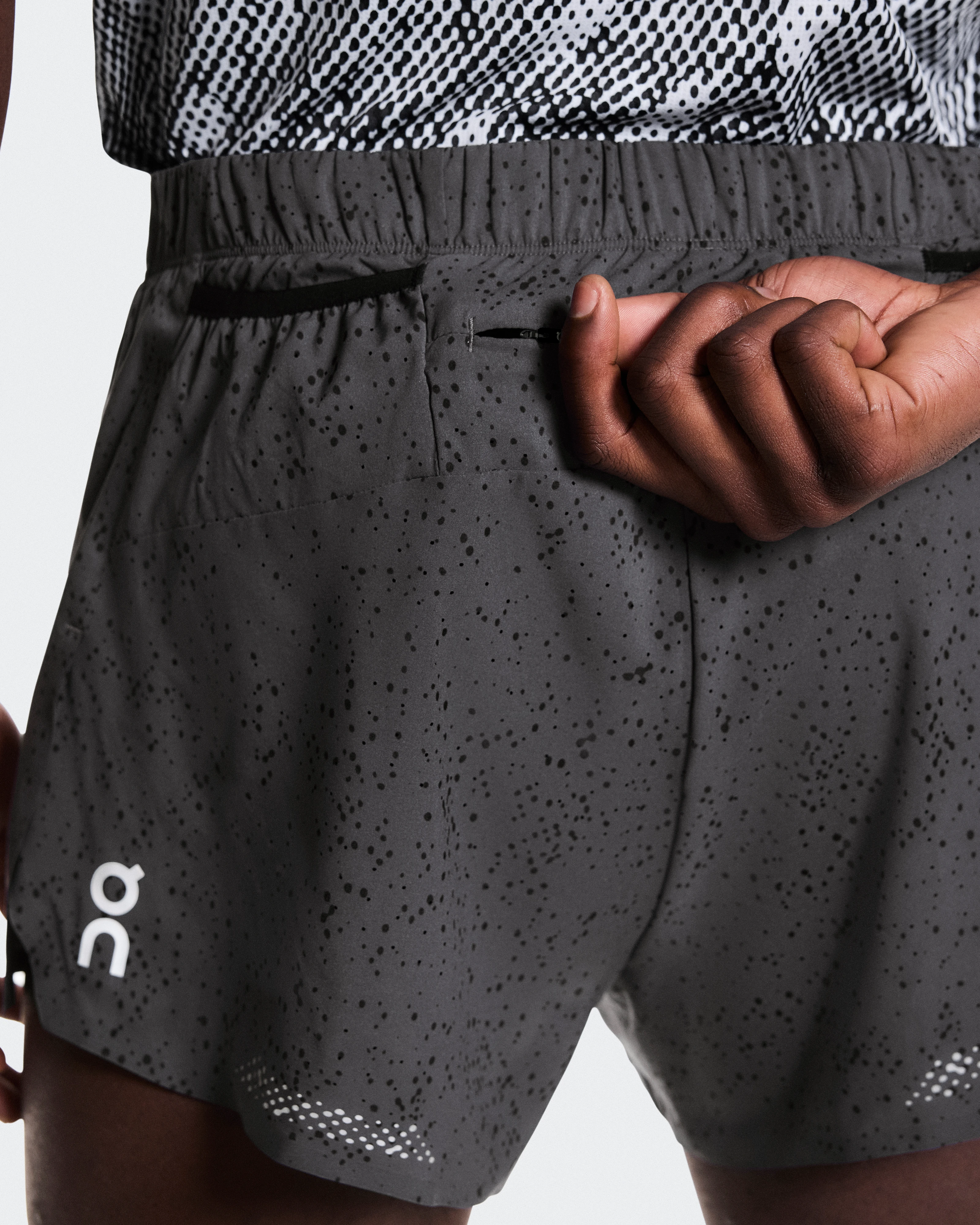 On Zero Shorts Iron & Black Homme Shorts