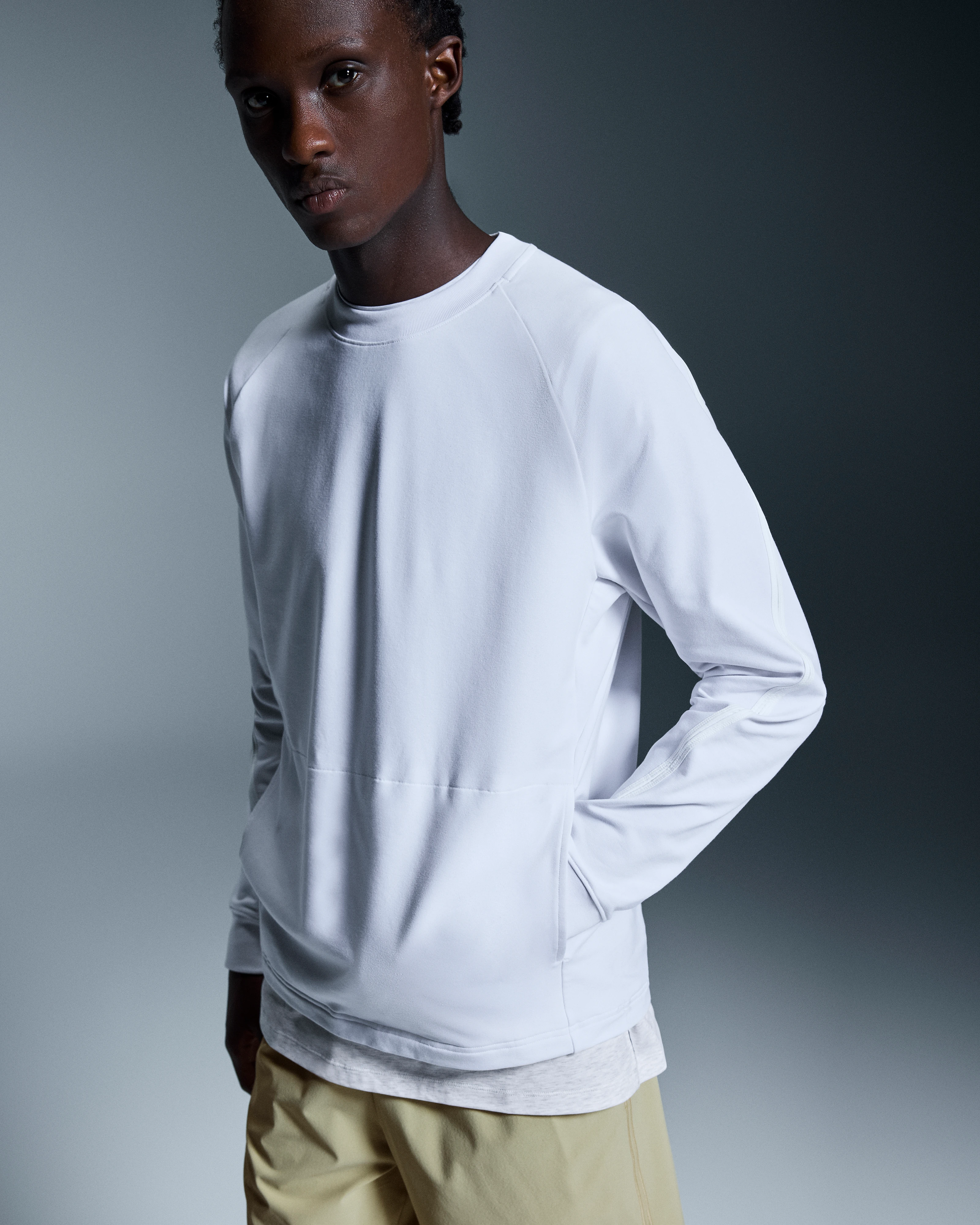 On Studio Crew White Homme Sweats à capuche et sweats