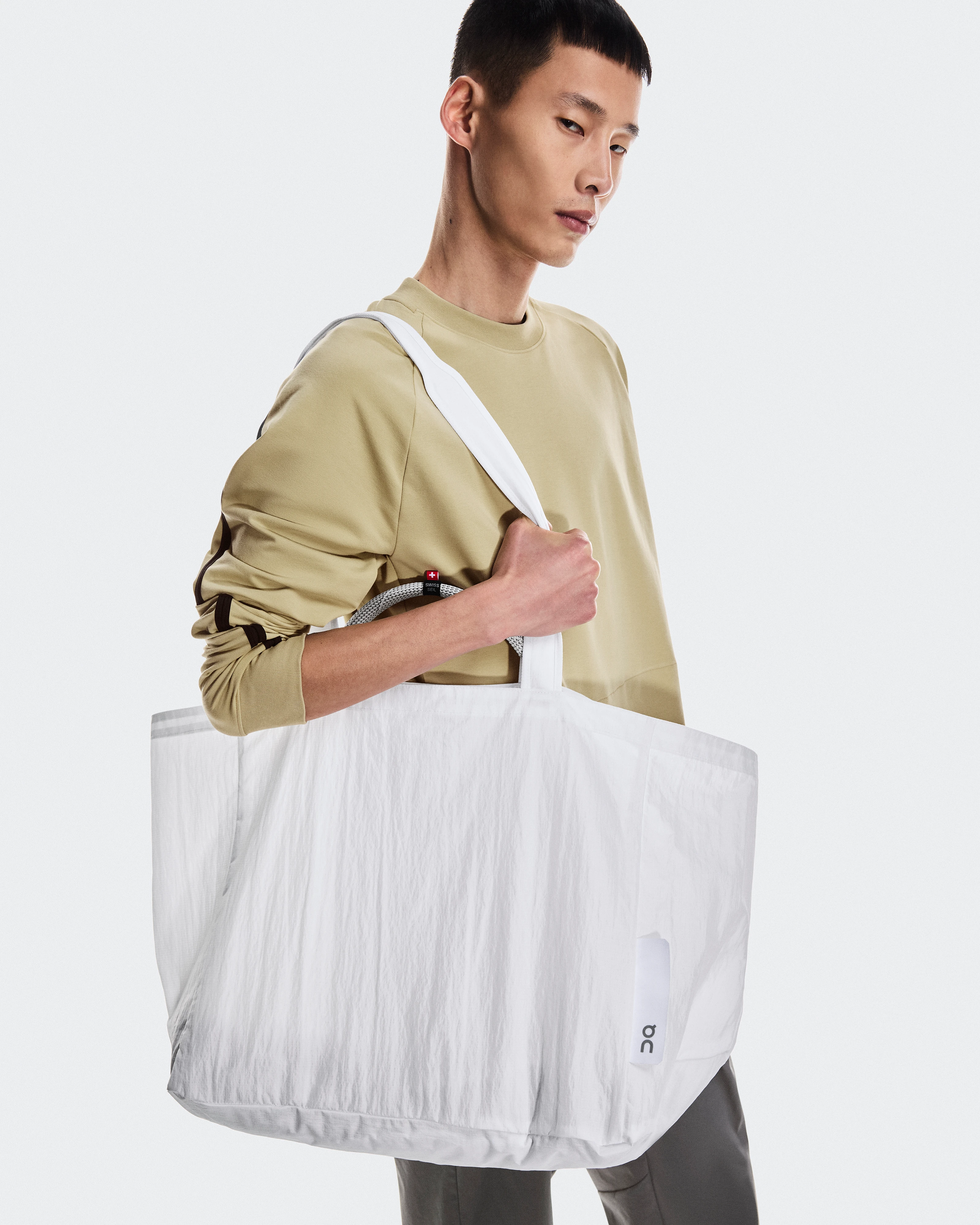 On Cargo Pack 60L White Unisexe Sacs