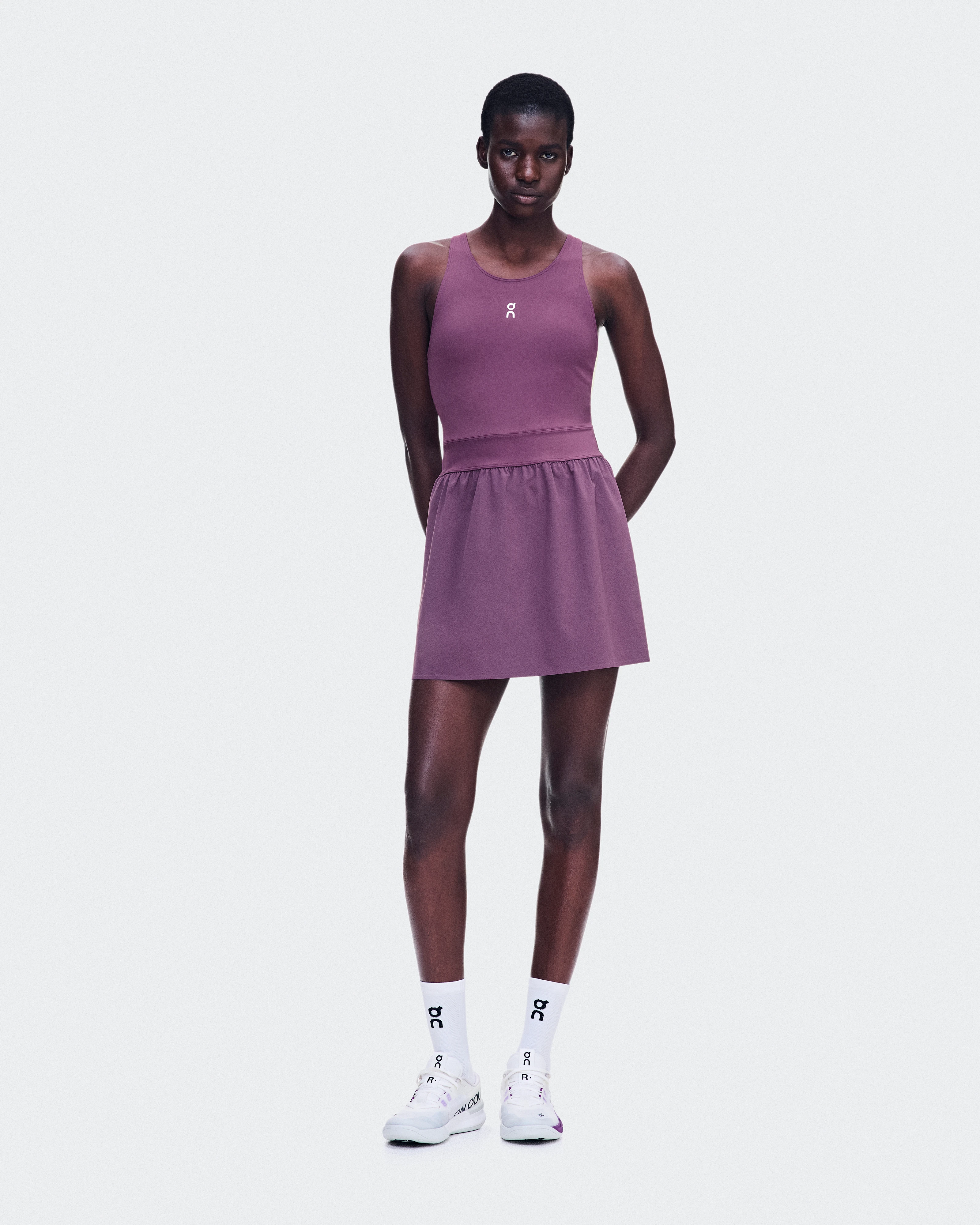On Court Dress Split Cassis Femme Robes