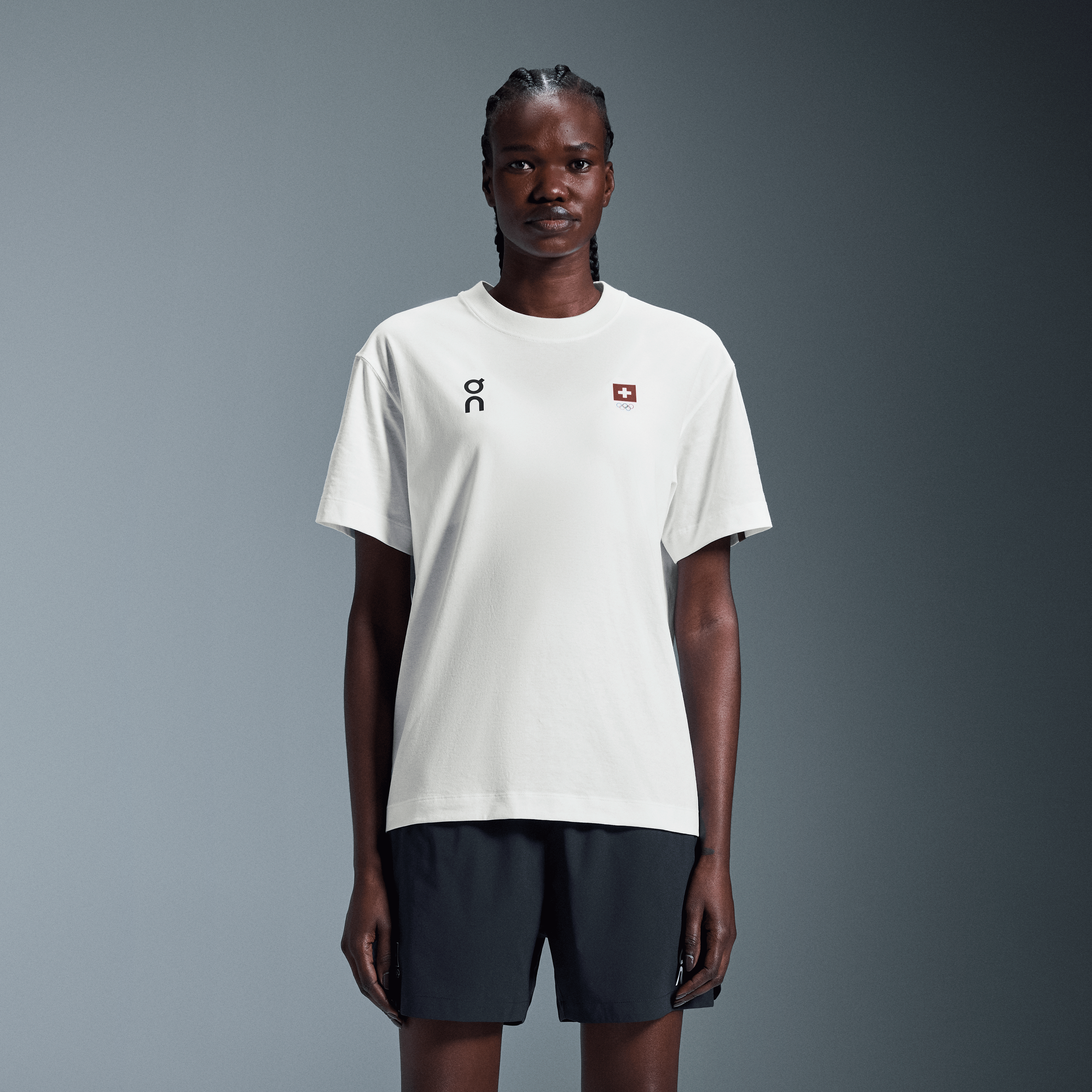 On Swiss Olympic Club-T Undyed-White Femme – Récupération, quotidien, collection Swiss Olympic Hauts et t-shirts