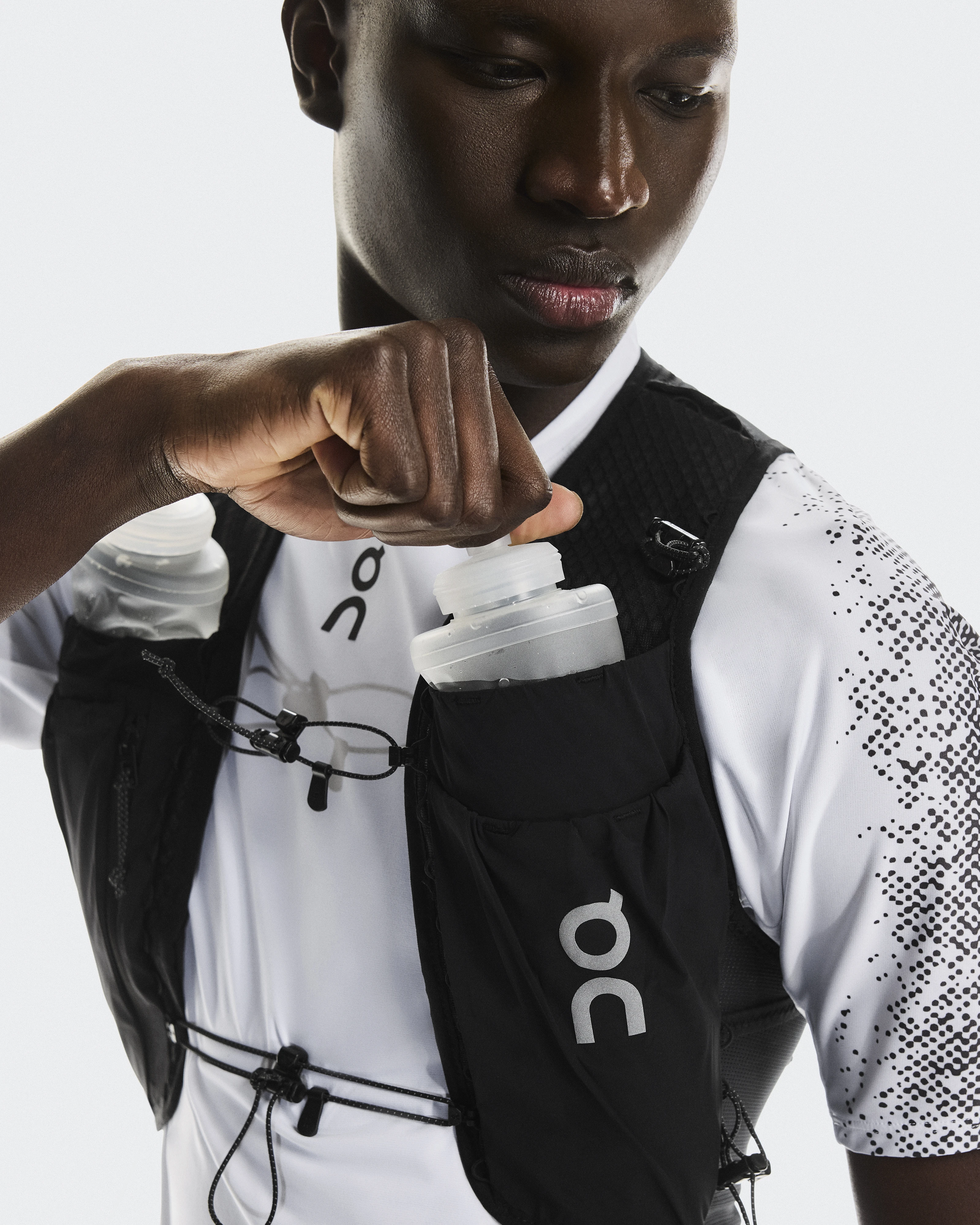 On Ultra Vest Pro Black Unisexe Gilet