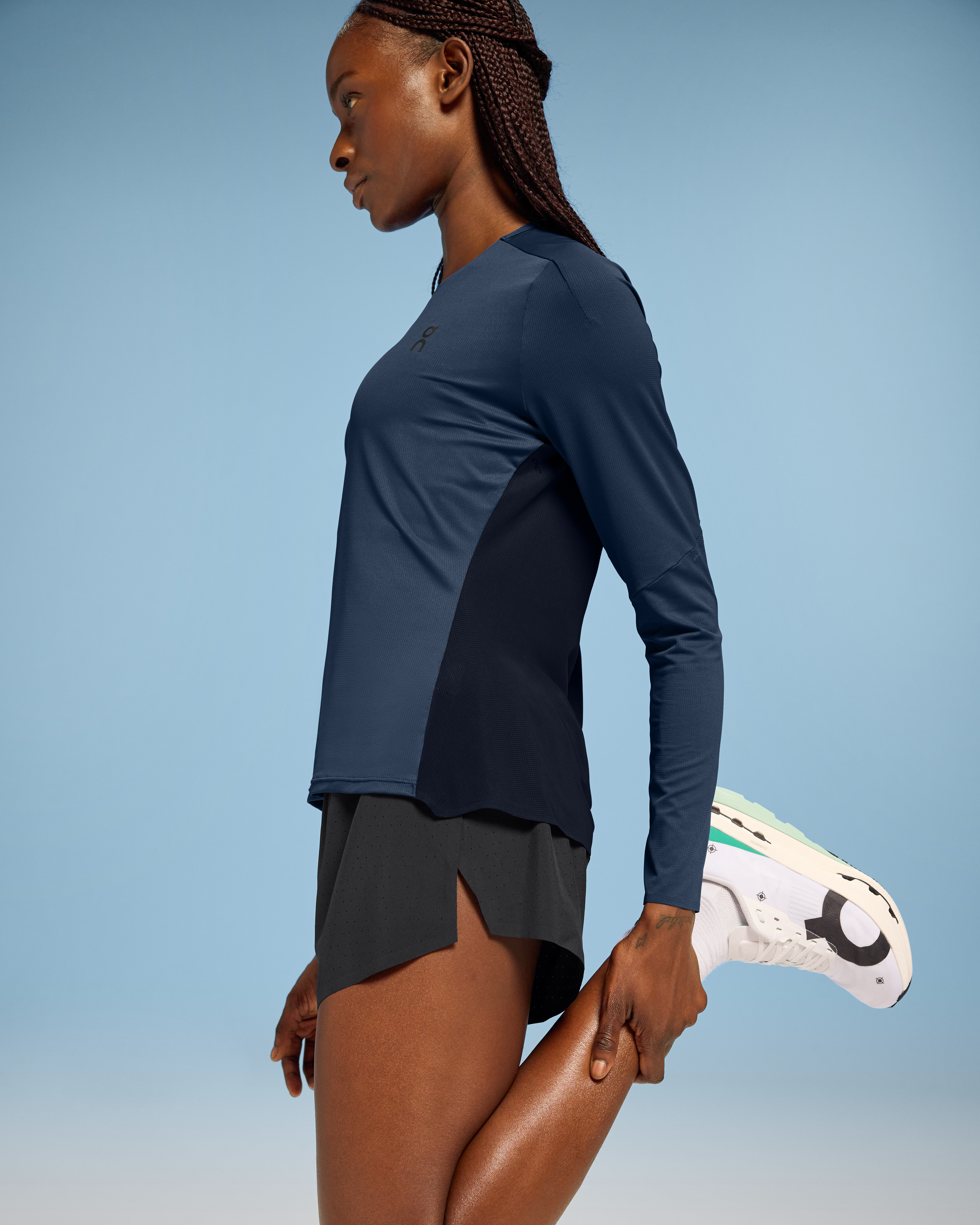 On Race Shorts Black Femme Shorts