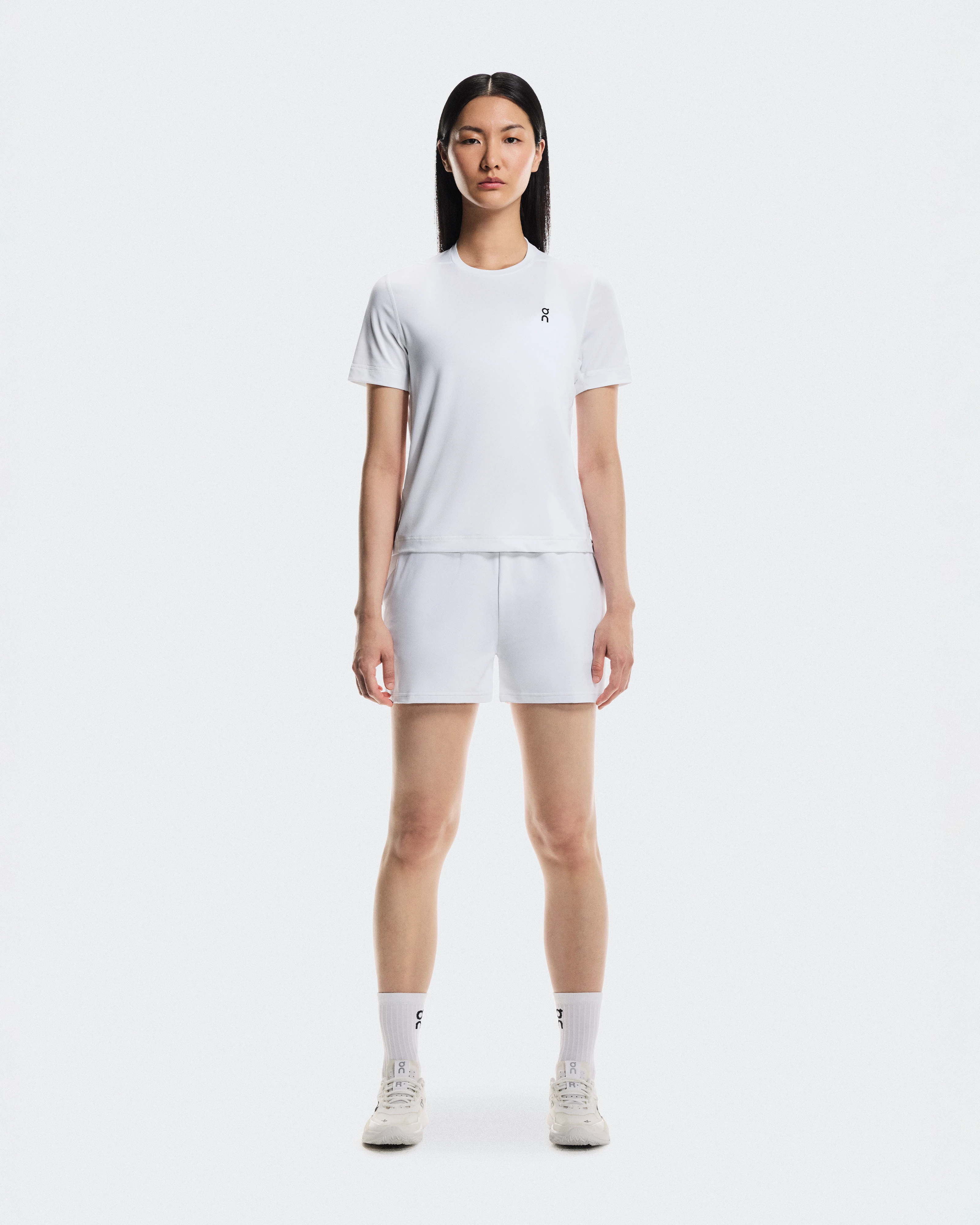 On Courtside Shorts White Femme Shorts