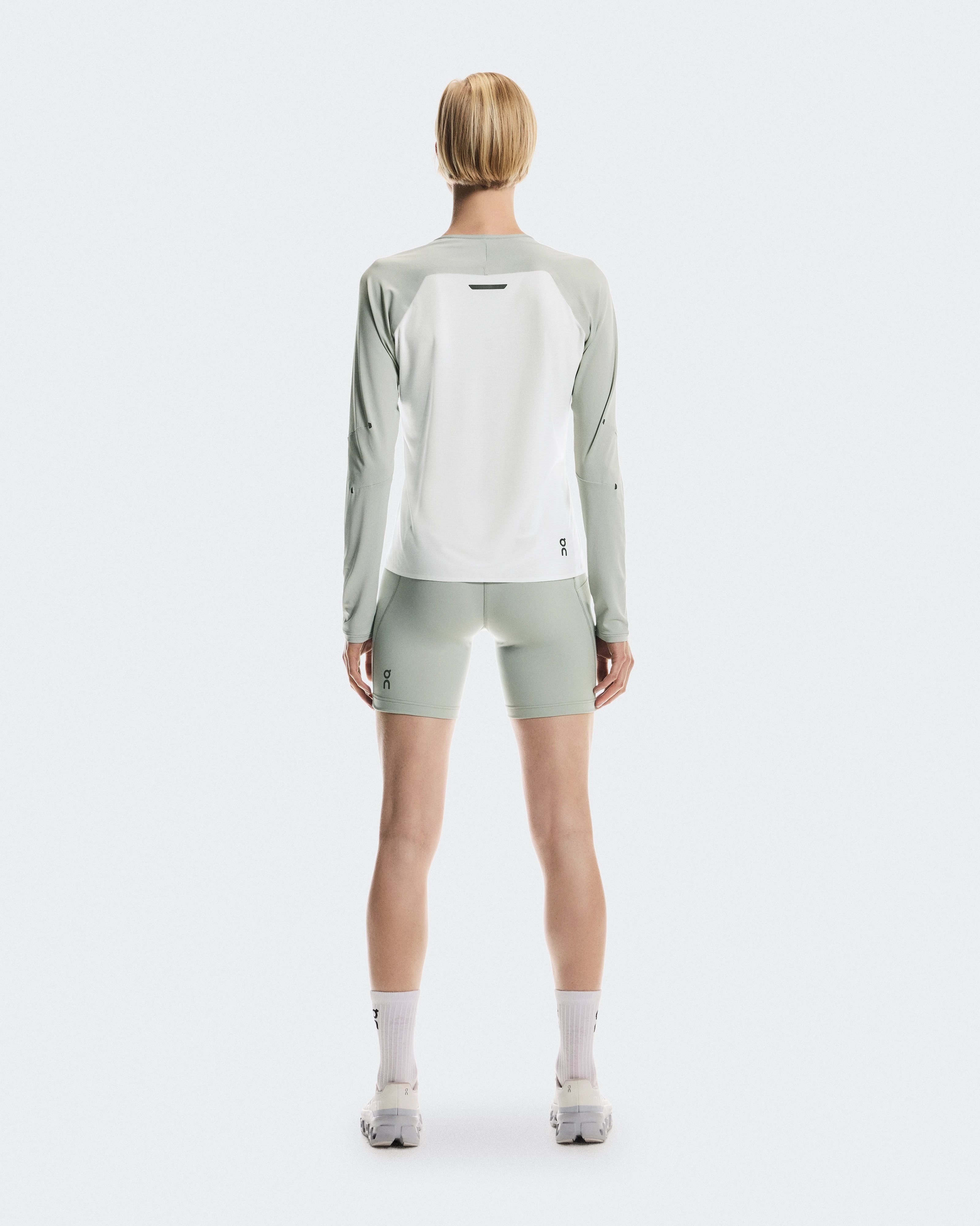 On Performance Long-T Tin & Iceberg Femme Hauts et t-shirts