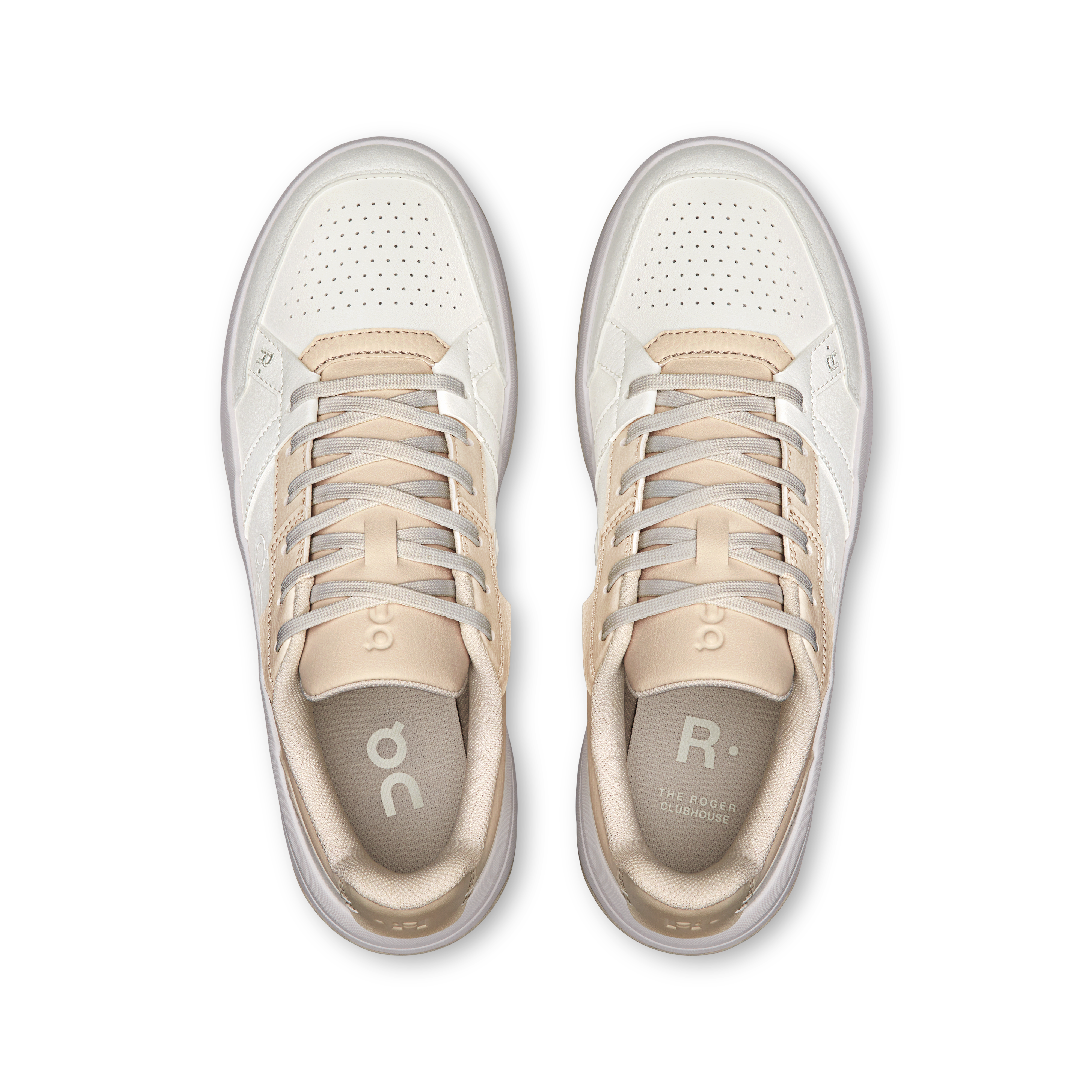 On THE ROGER Clubhouse White & Pearl Femme Tennis Chaussures