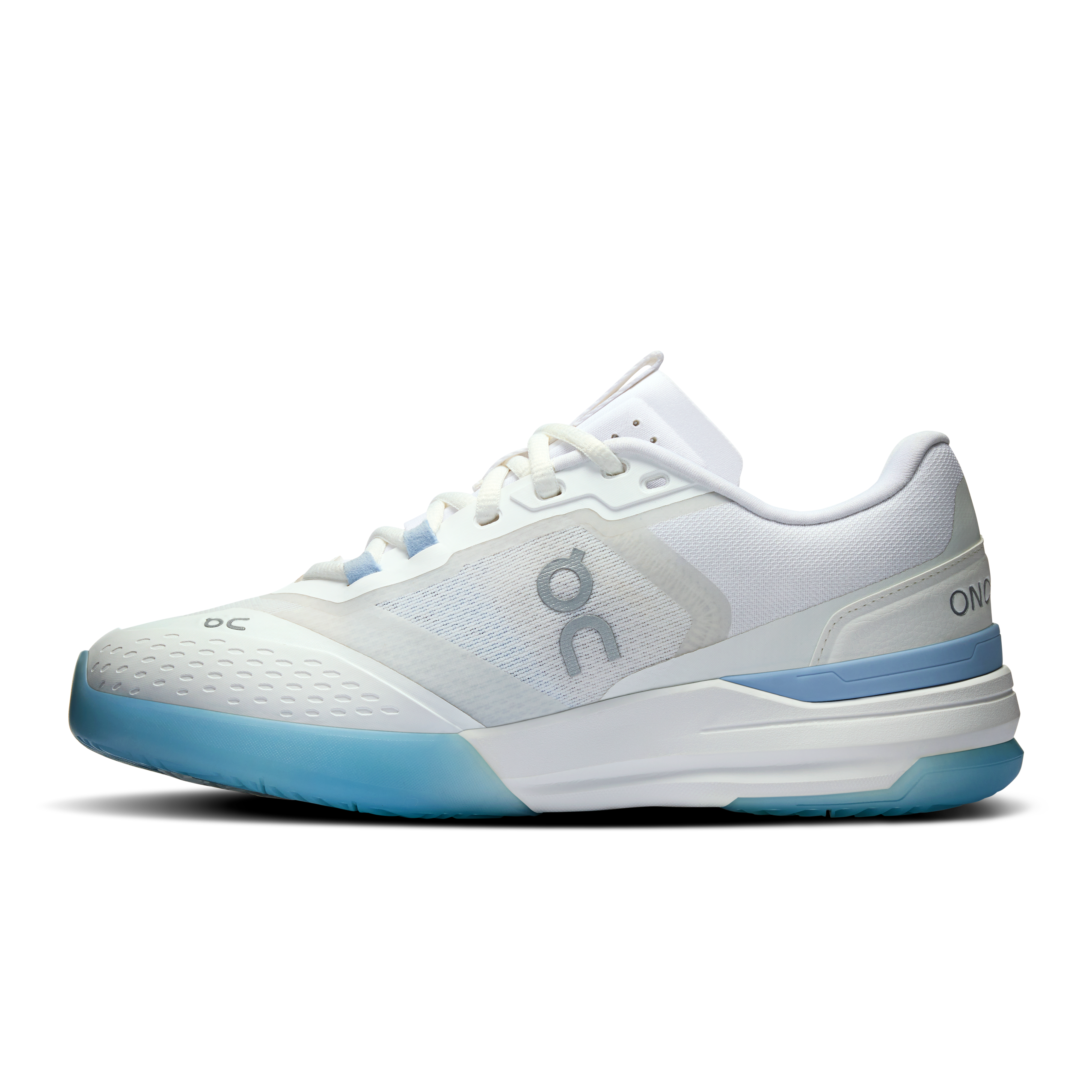 On THE ROGER Advantage Pro White & Chambray Femme Tennis Chaussures