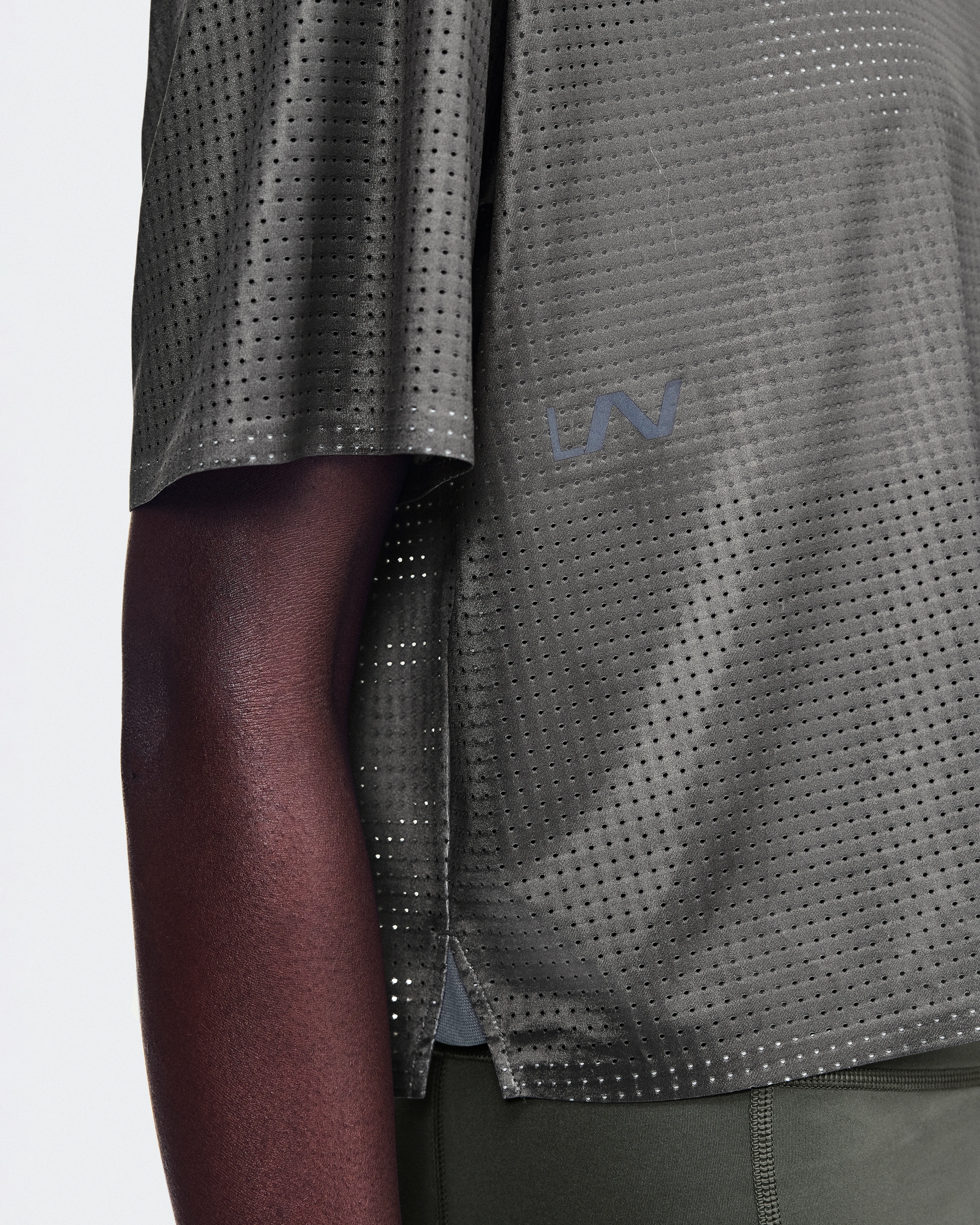 On Cropped Run-T LN1 Mire Unisexe Hauts et t-shirts