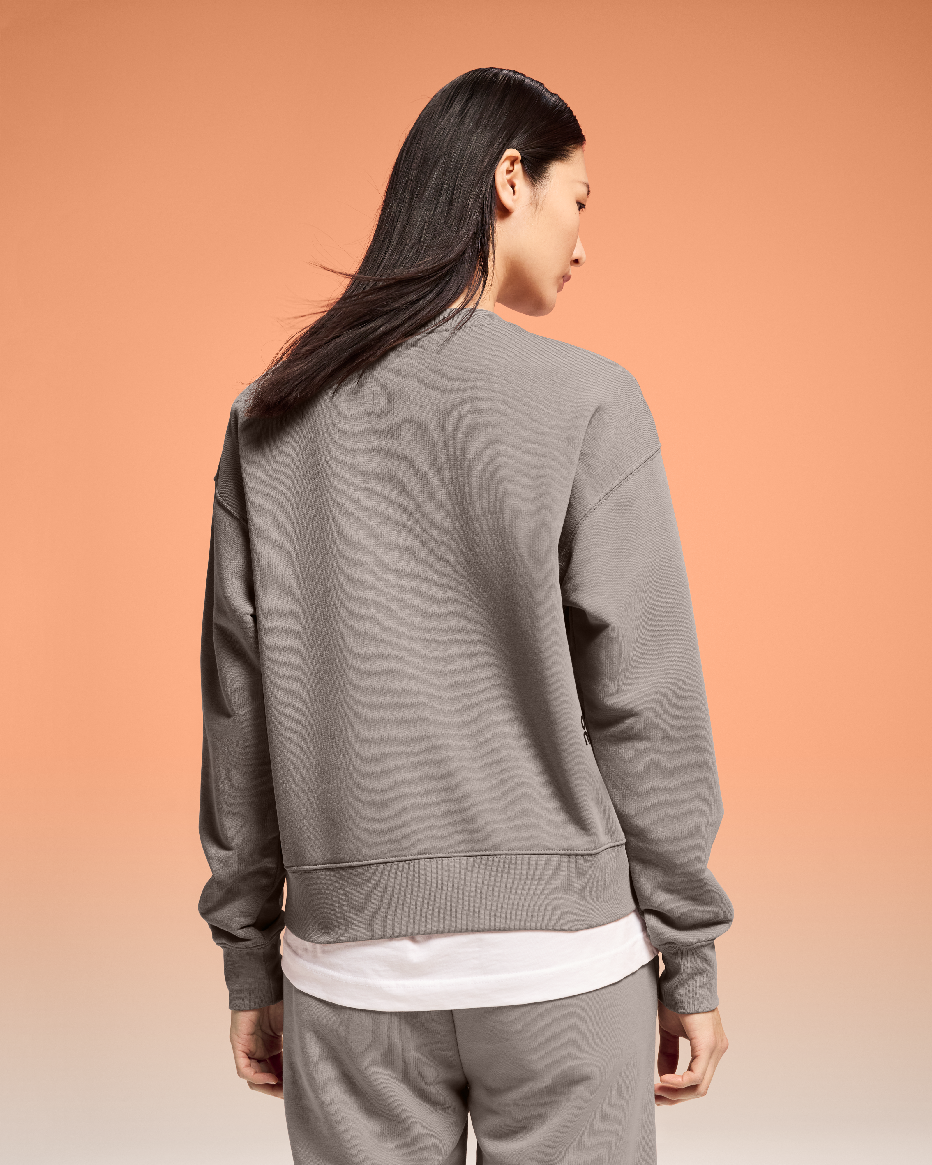 On Club Crew Cinder Femme Sweats à capuche et sweats