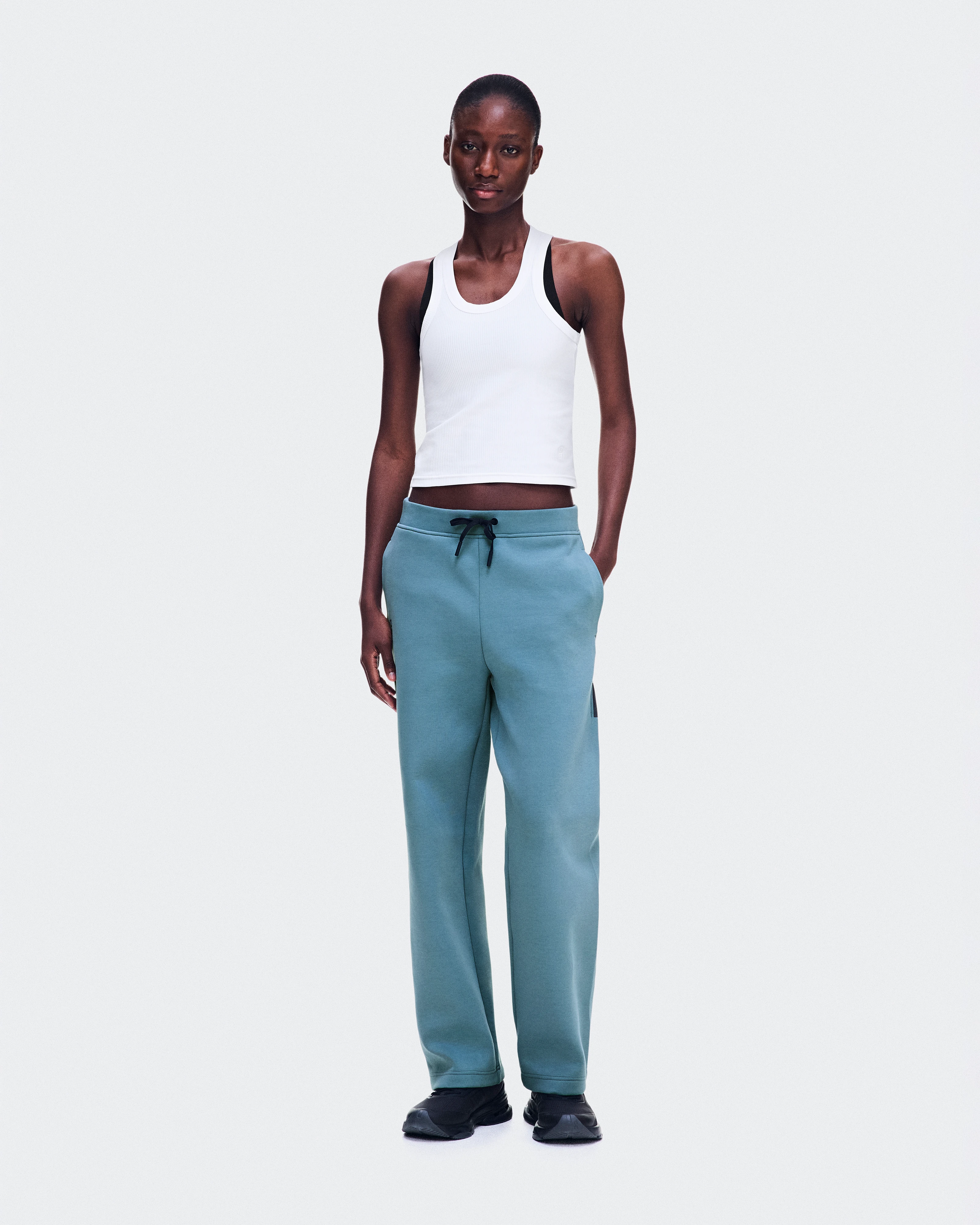 On Focus Tech Sweatpants Agave Femme Pantalons
