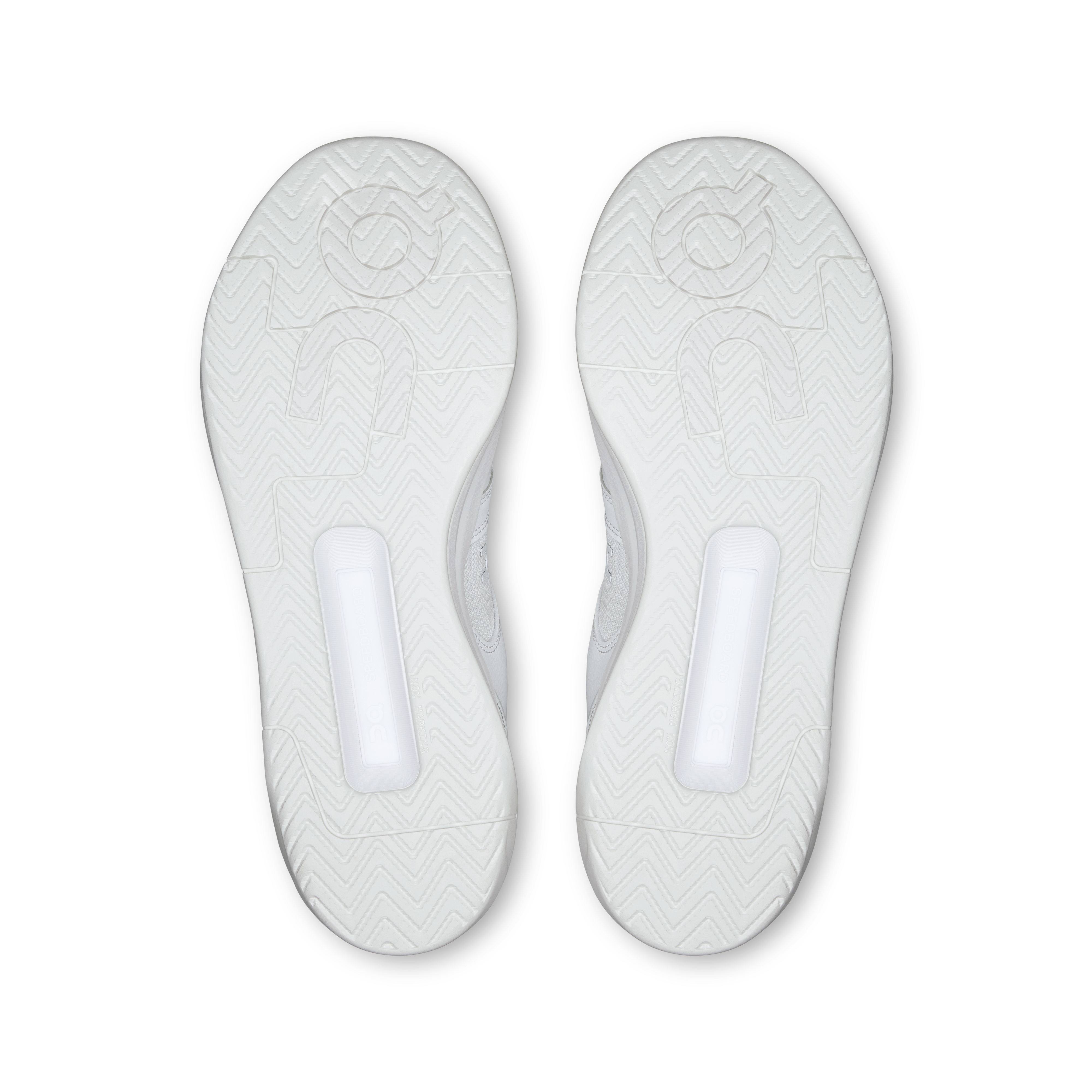 On THE ROGER Clubhouse Pro 2 White & Ivory Homme Tennis Chaussures
