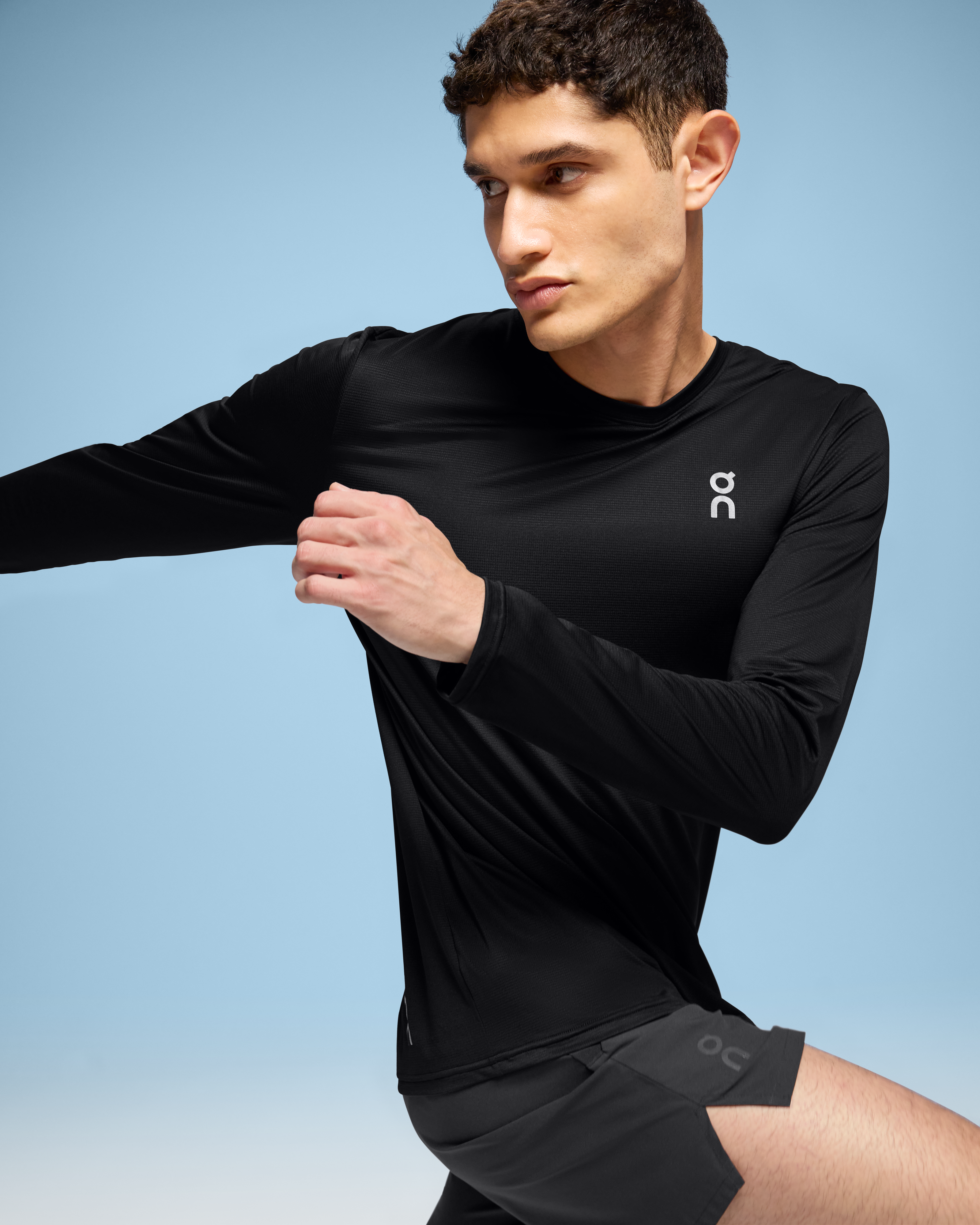 On Core Long-T Black Homme Hauts et t-shirts