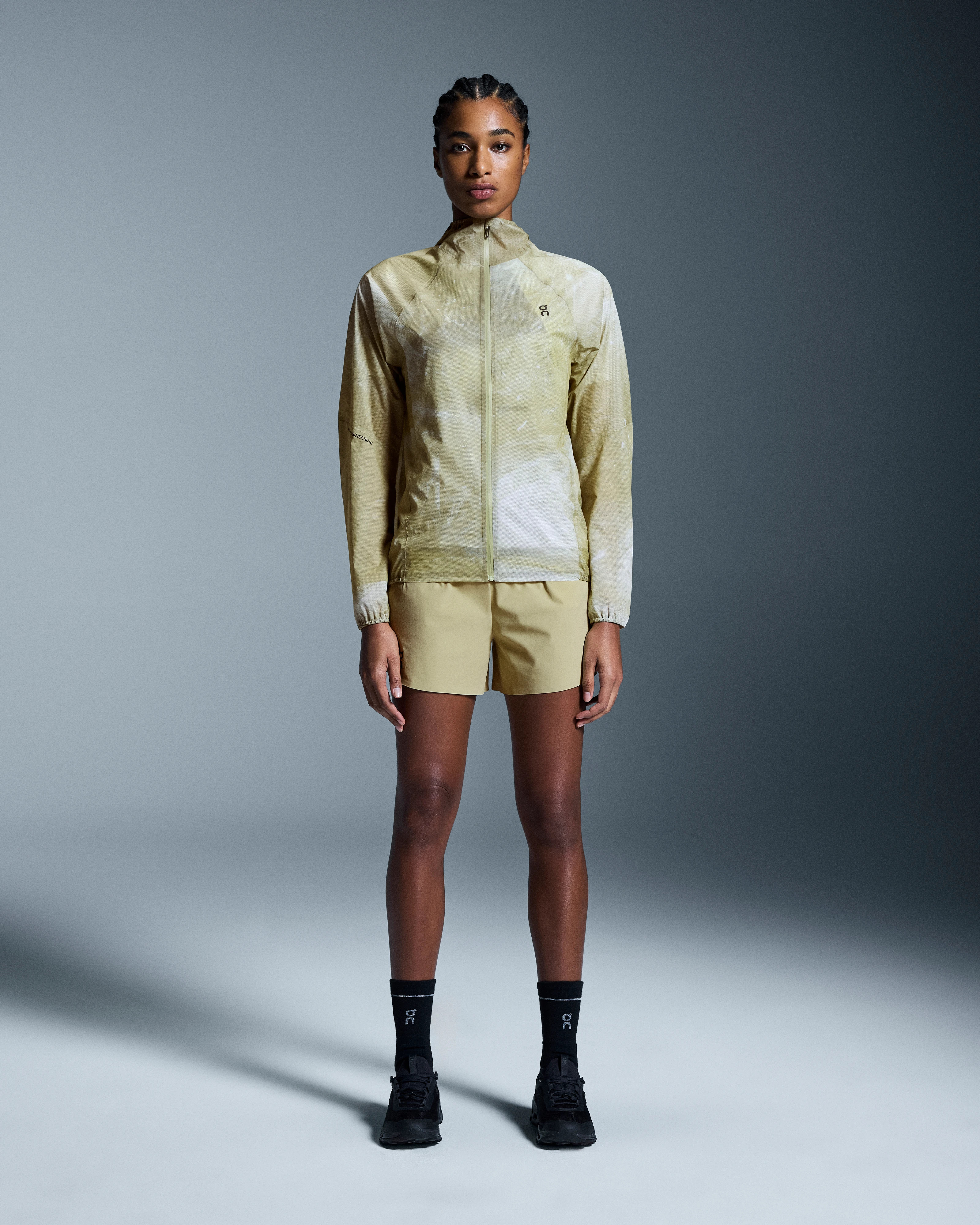 On Ultra Jacket White & Caper Femme Vestes