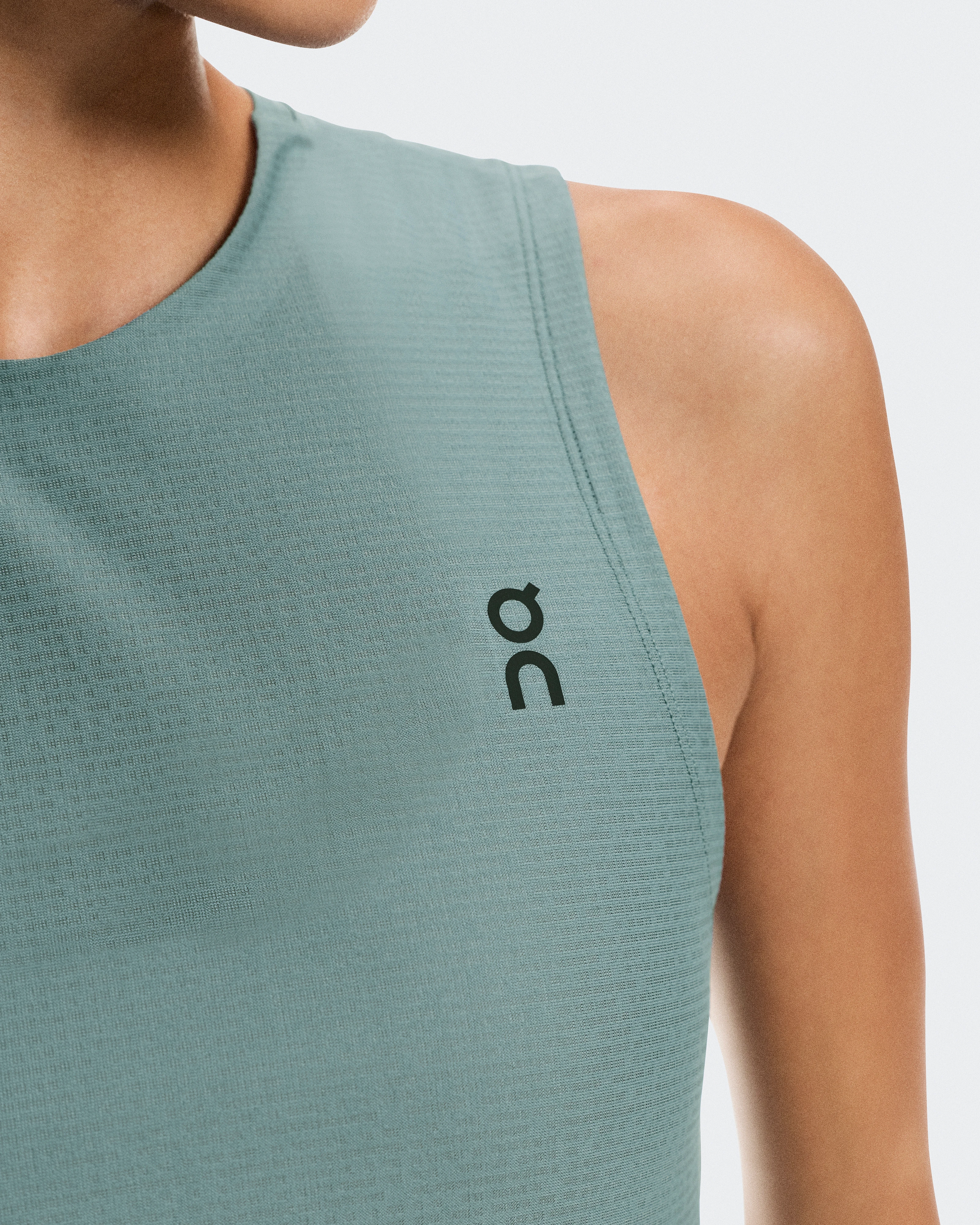 On Court Tank Tide Femme Hauts et t-shirts
