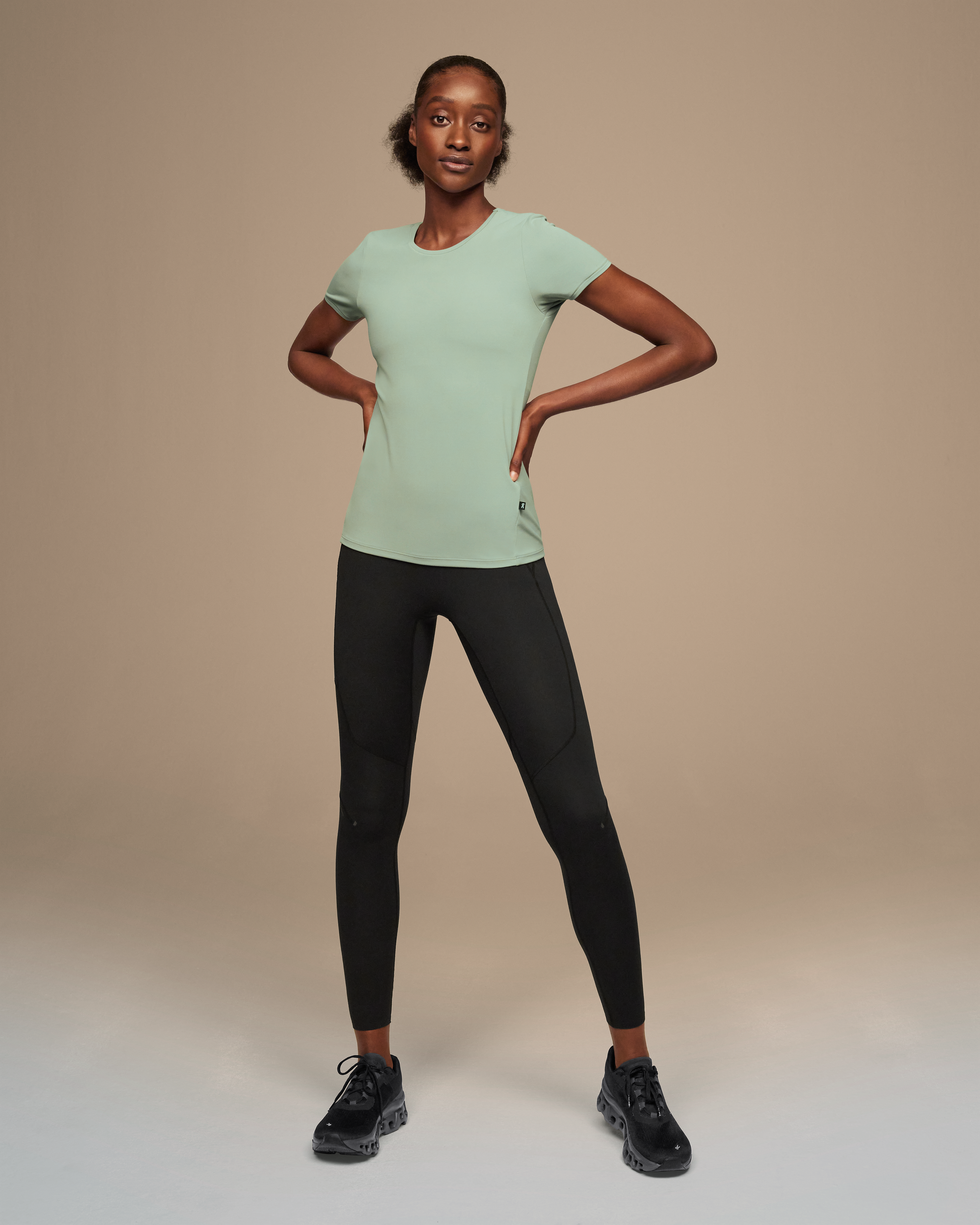 On Movement-T Moss Femme Hauts et t-shirts