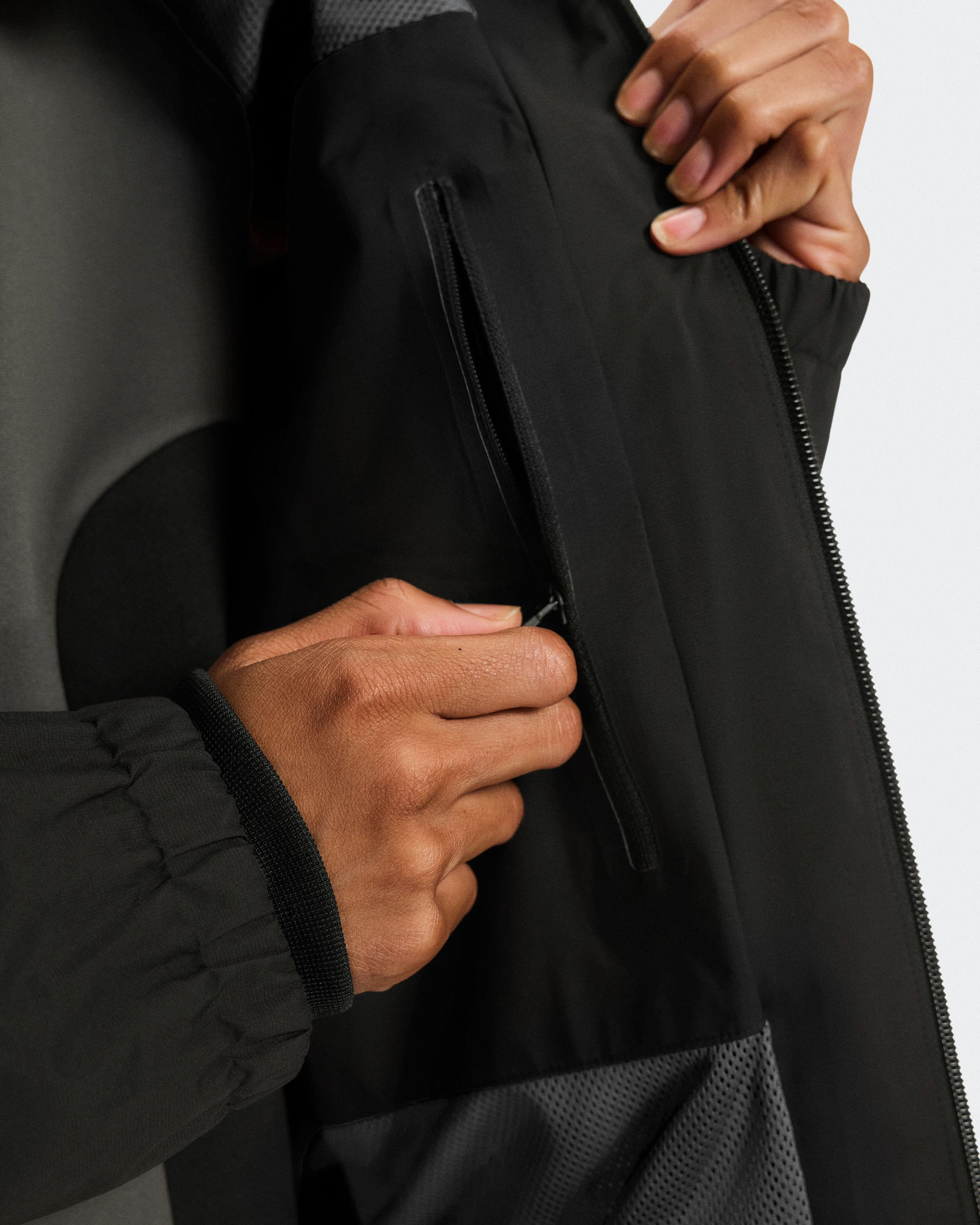 On Waterproof Jacket IKON Black Unisexe Vestes