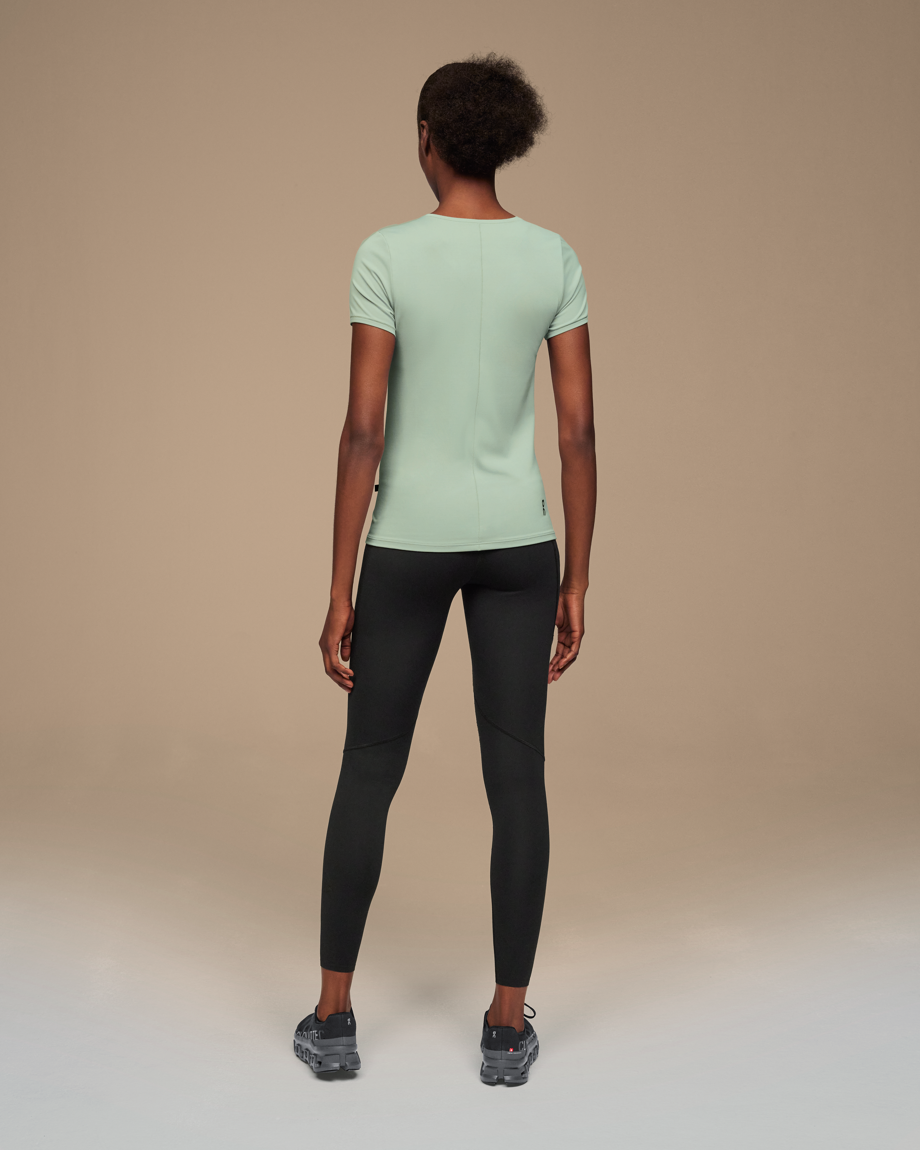 On Movement-T Moss Femme Hauts et t-shirts