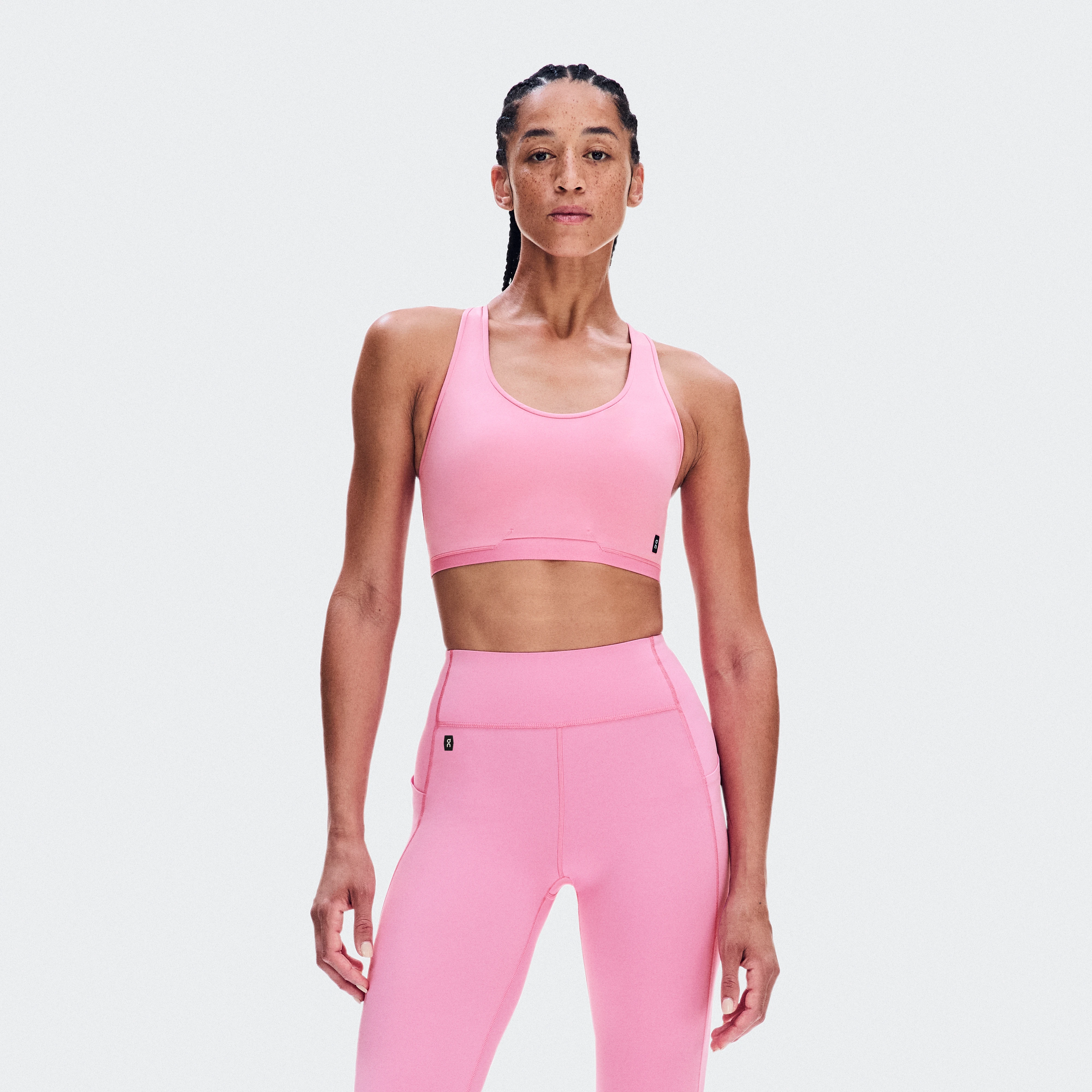 On Train Bra Bubblegum Femme – Training polyvalent, maintien modéré Brassières