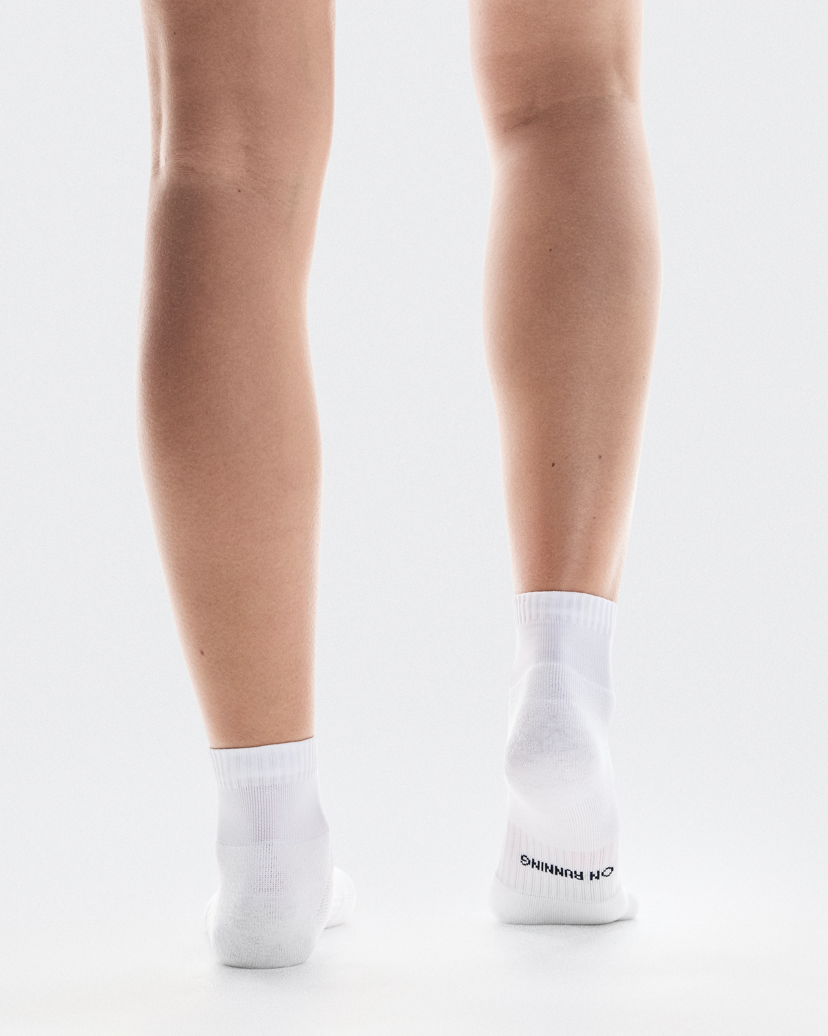 On Core Run Sock Mid 2P White Unisexe Chaussettes