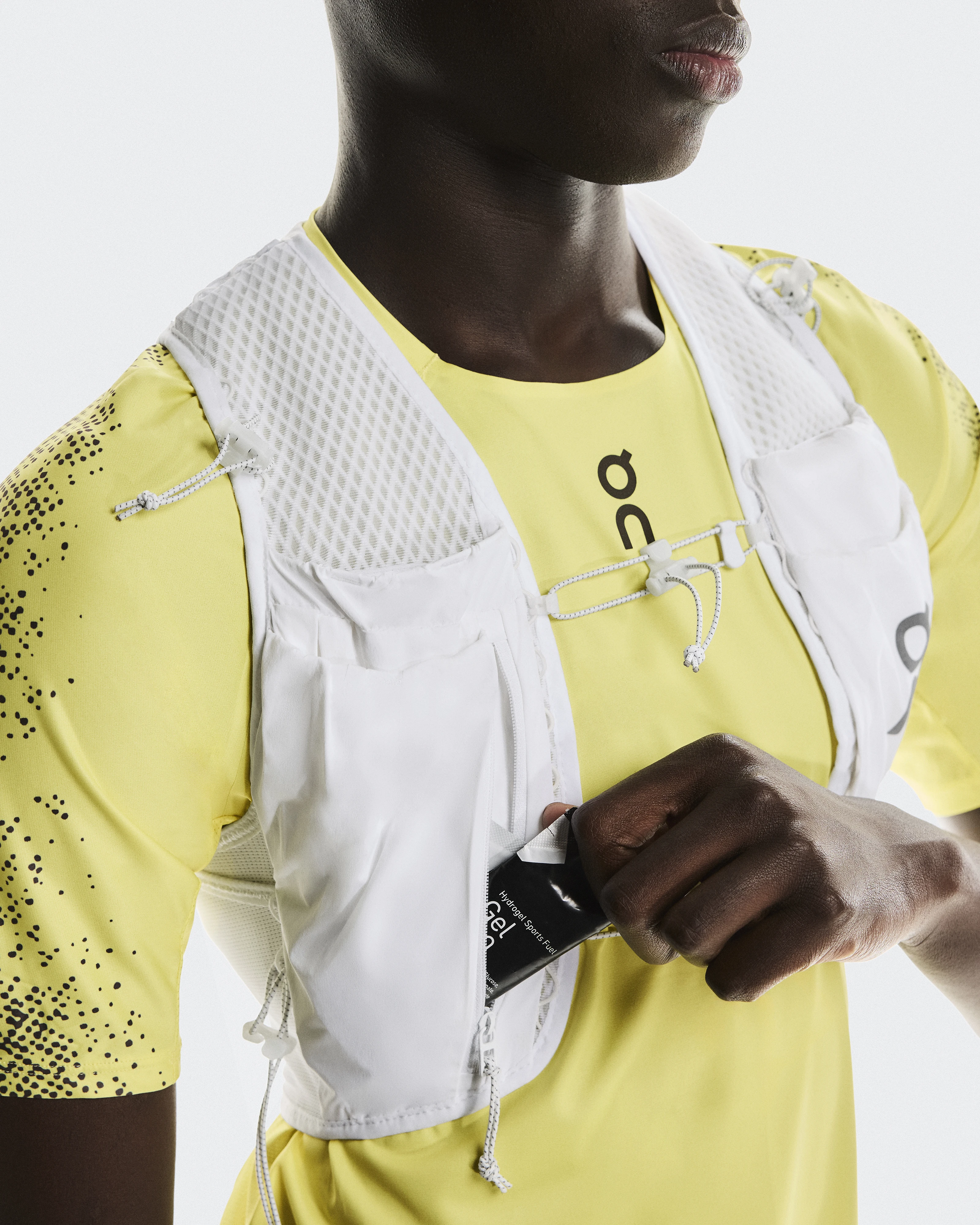 On Ultra Vest Pro White Unisexe Gilet