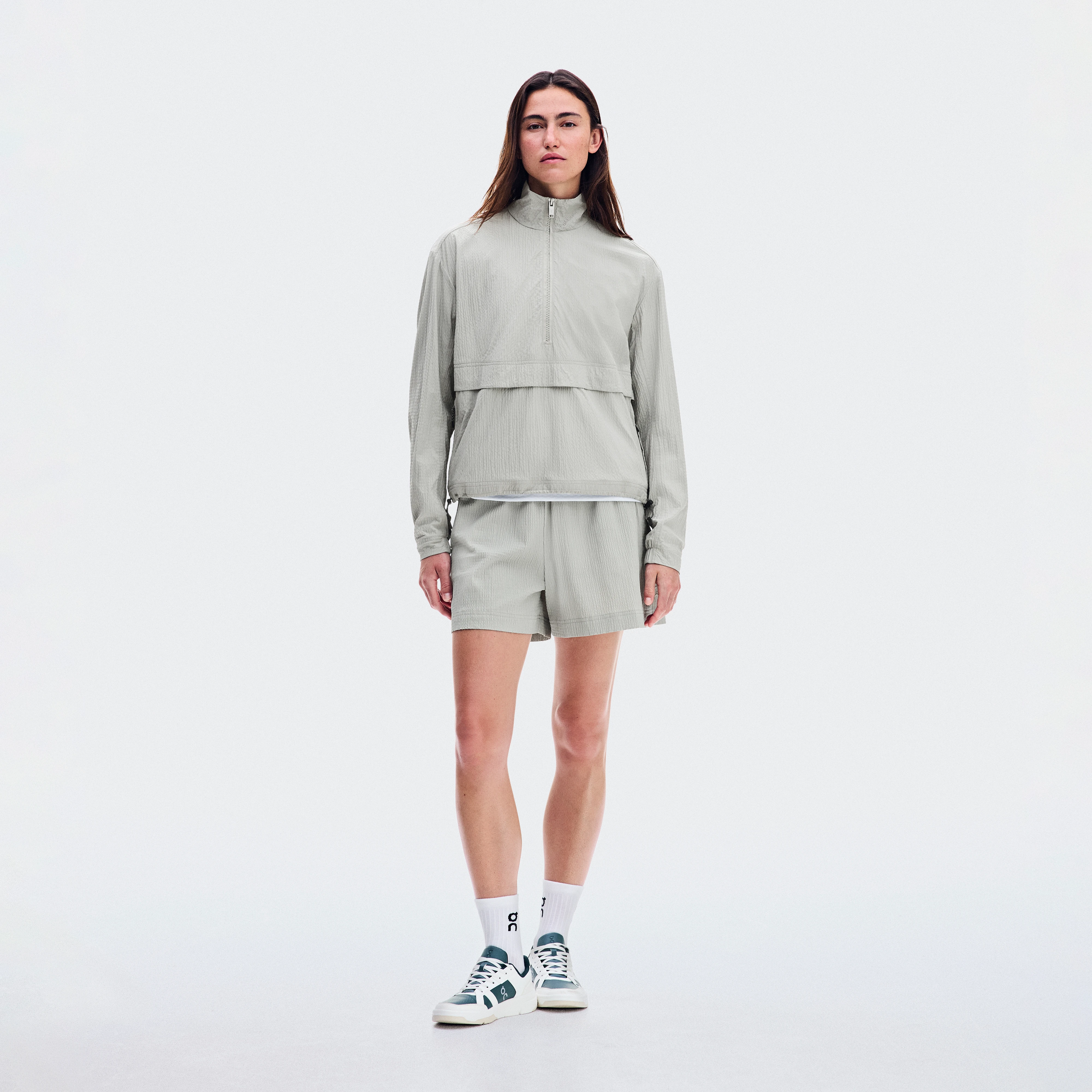 On Courtside Shorts Eaze Brume Femme – Tennis Lifestyle Shorts