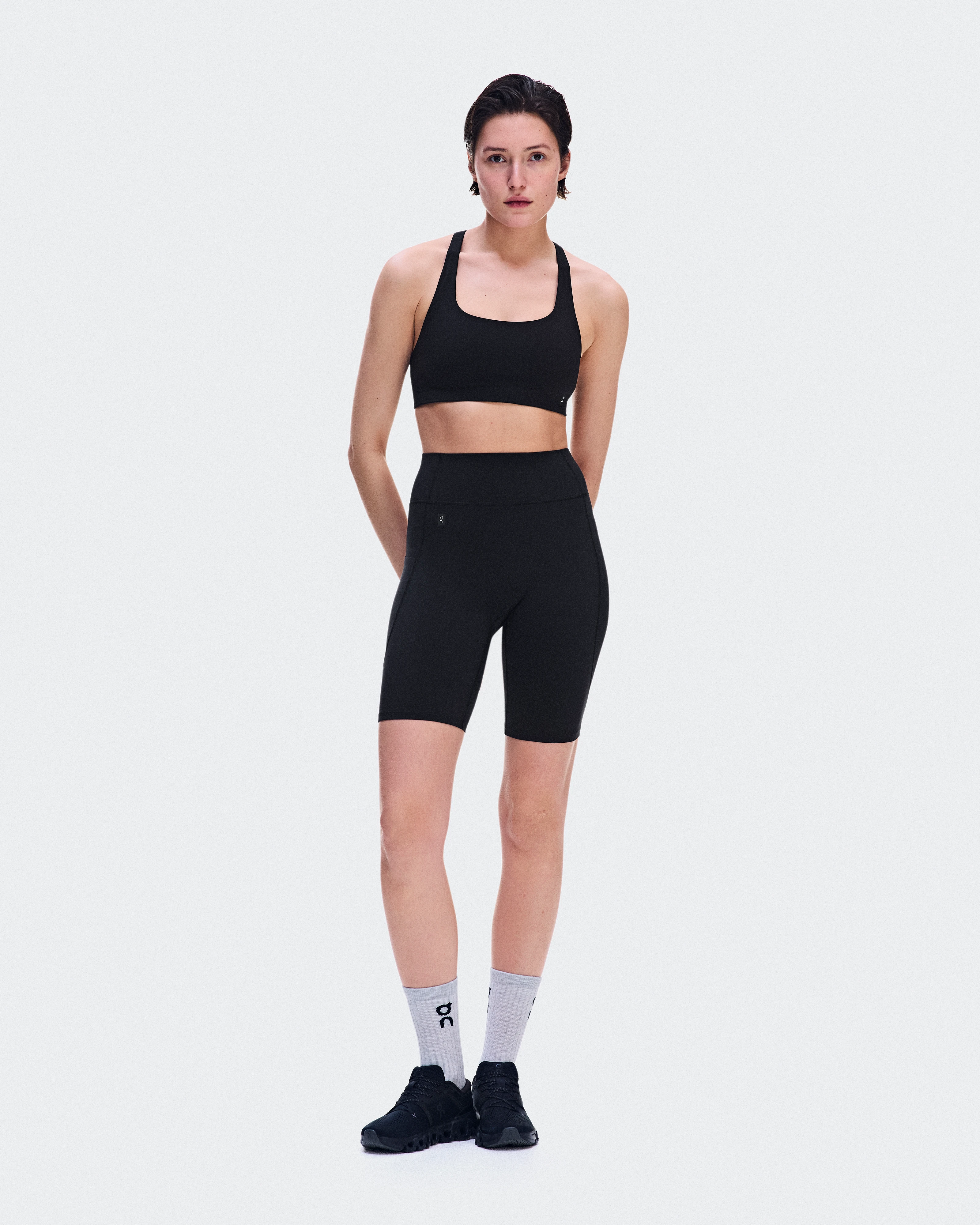 On Studio Leggings Short Black Femme Leggings