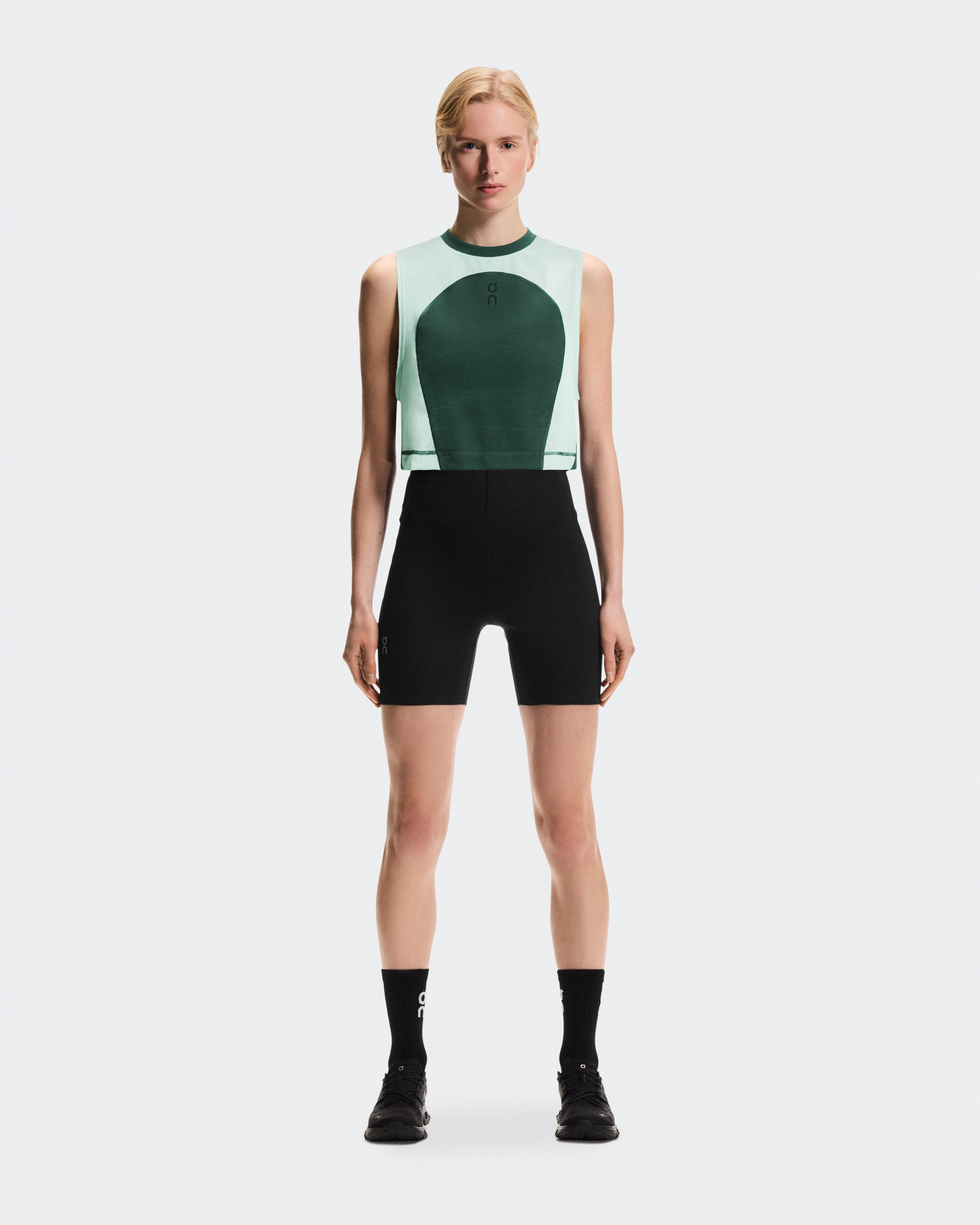 On Train Volt Tank Obsidian Femme Hauts et t-shirts