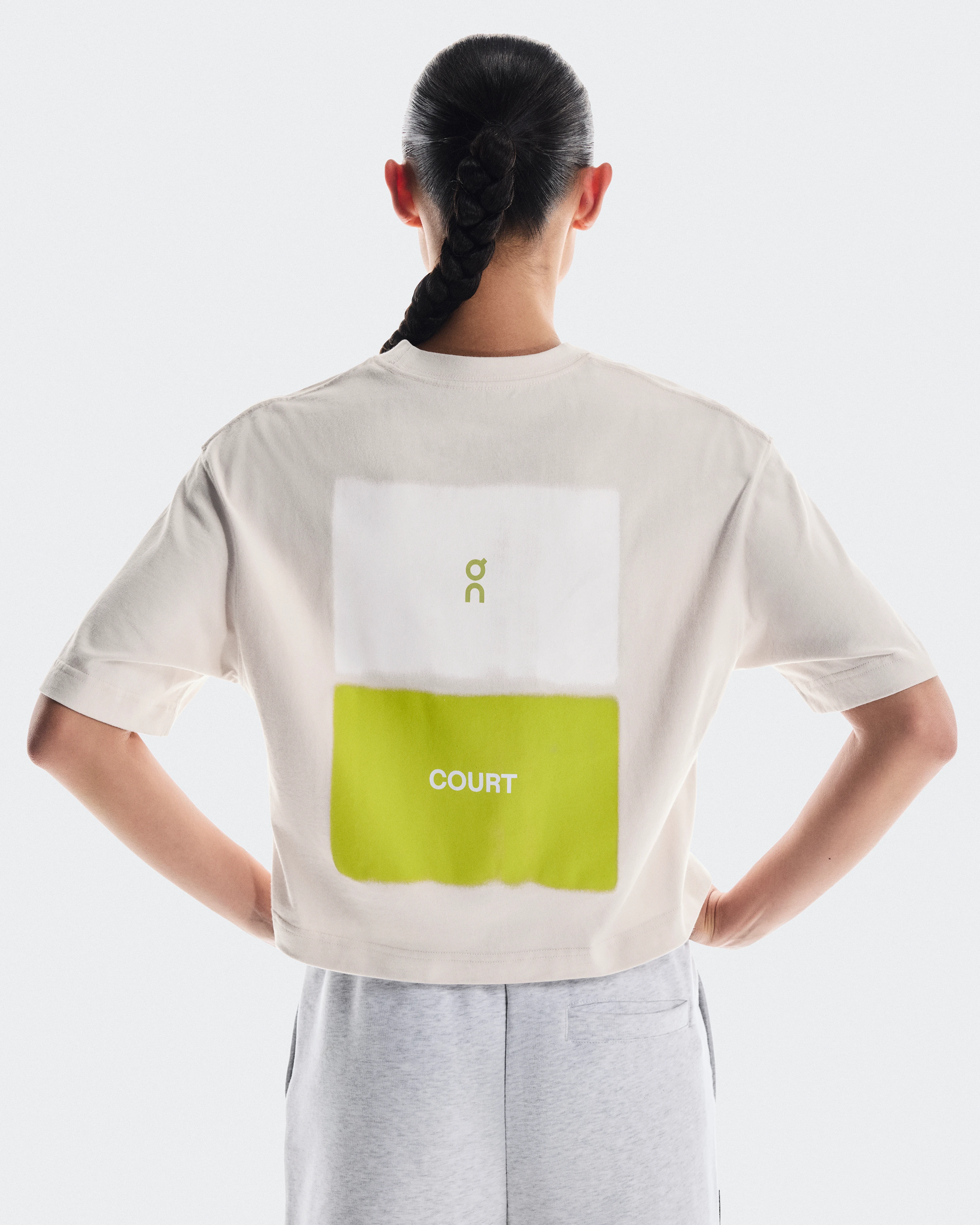 On Club Boxy-T Graphic Silver Femme Hauts et t-shirts