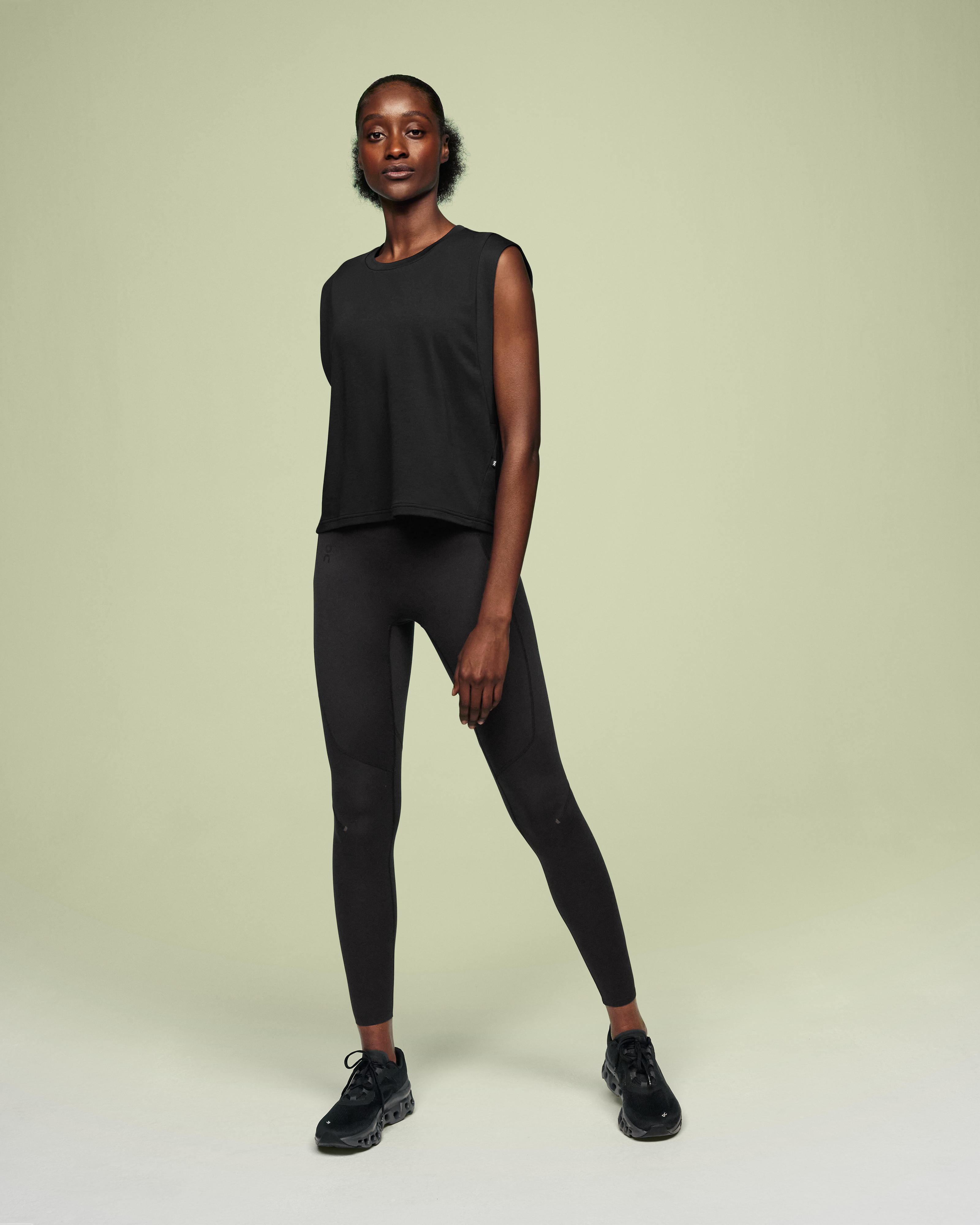 On Focus Crop Black Femme Hauts et t-shirts