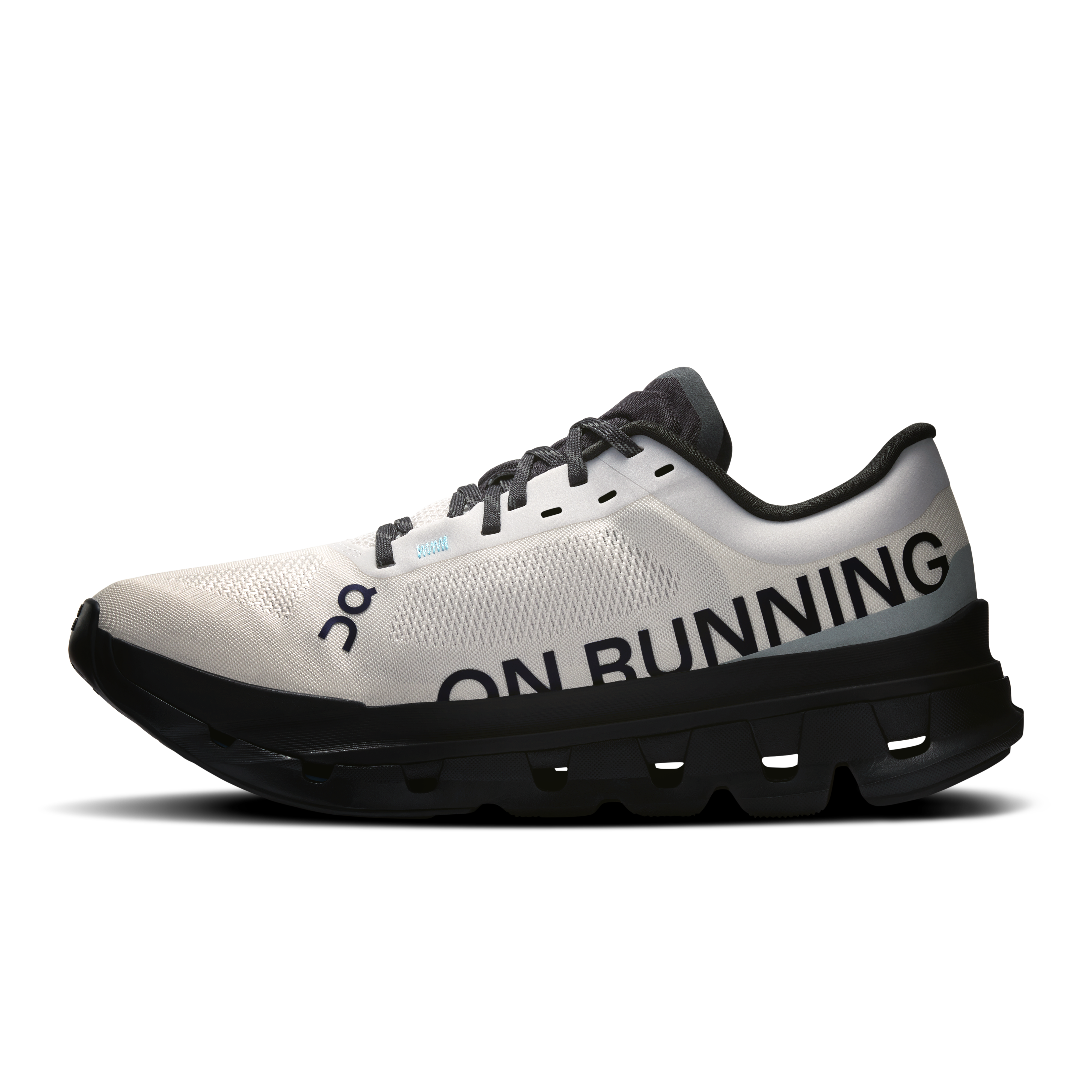 On Cloudflow 5 Lumos Glacier & Black Femme Running sur route Chaussures