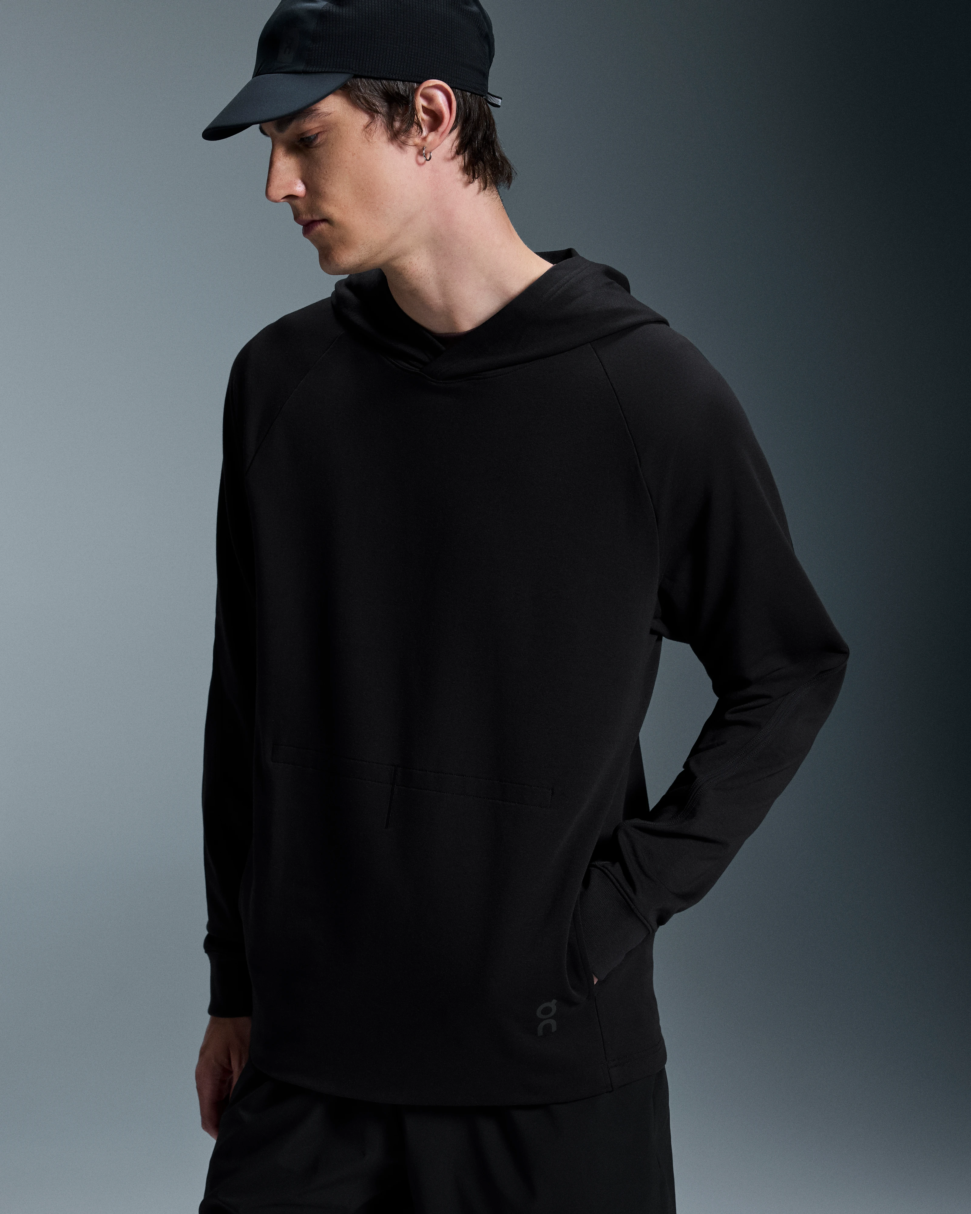 On Studio Hoodie Black Homme Sweats à capuche et sweats
