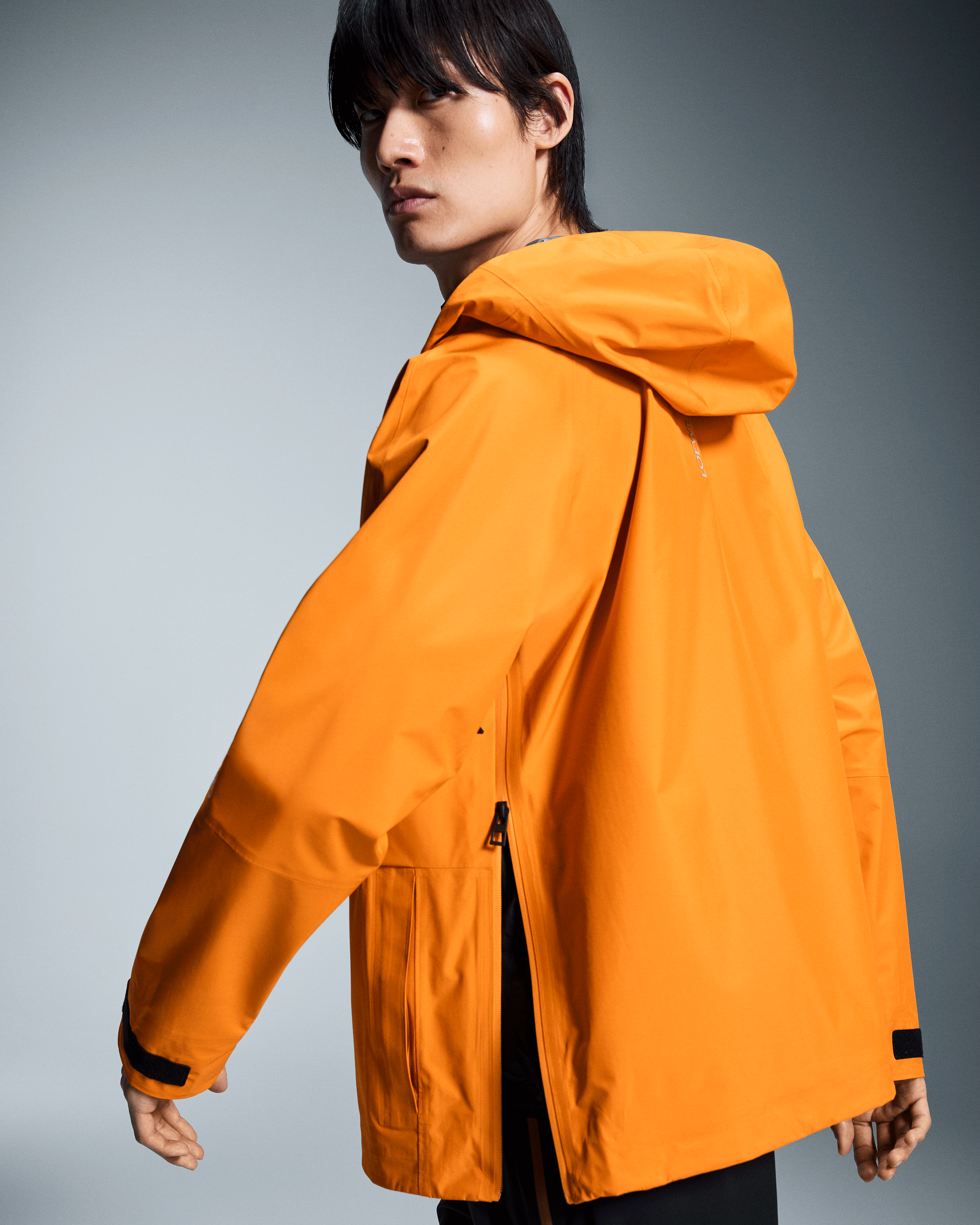 On Storm Jacket LOEWE Orange Homme Vestes