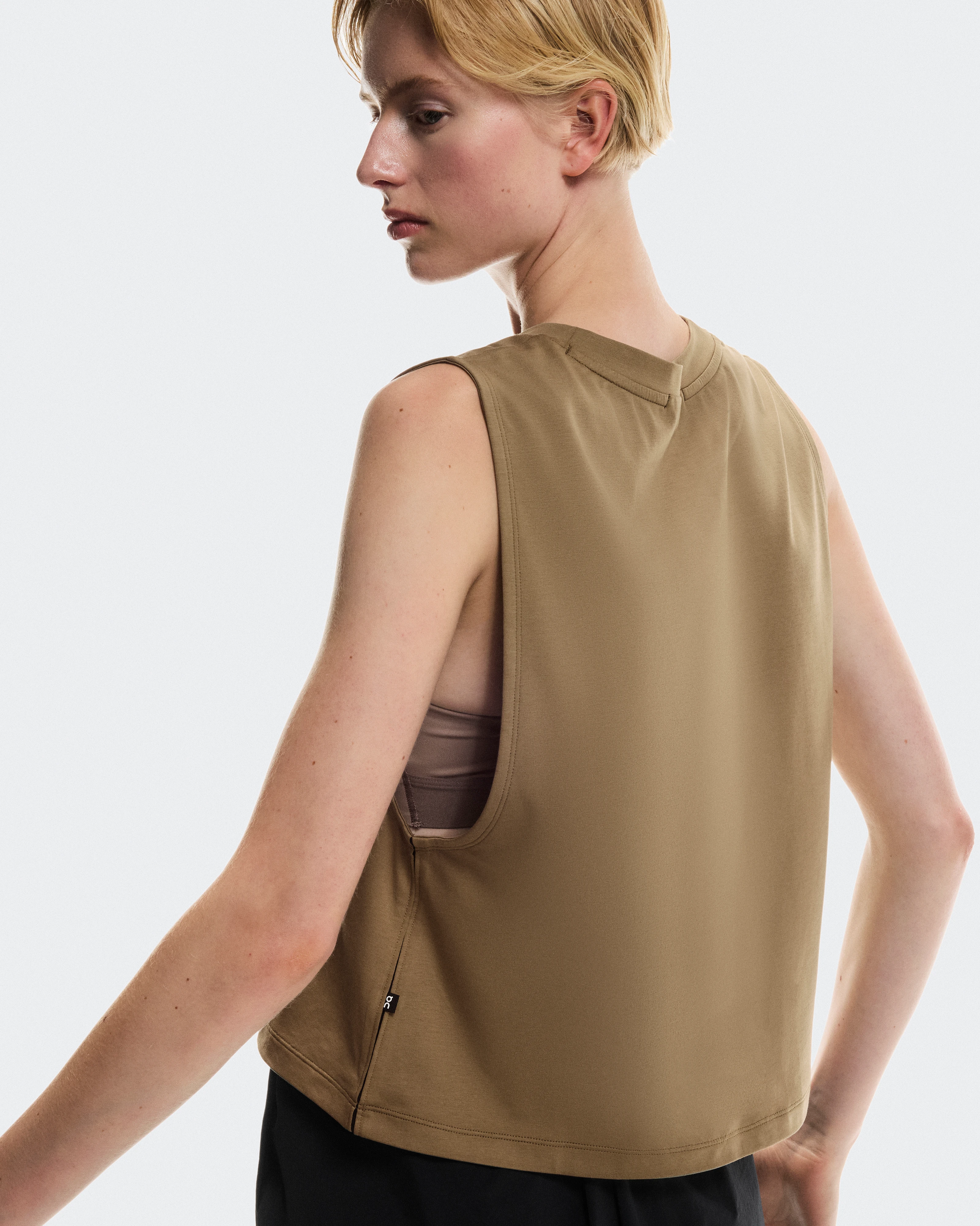 On Focus Crop Nutmeg Femme Hauts et t-shirts
