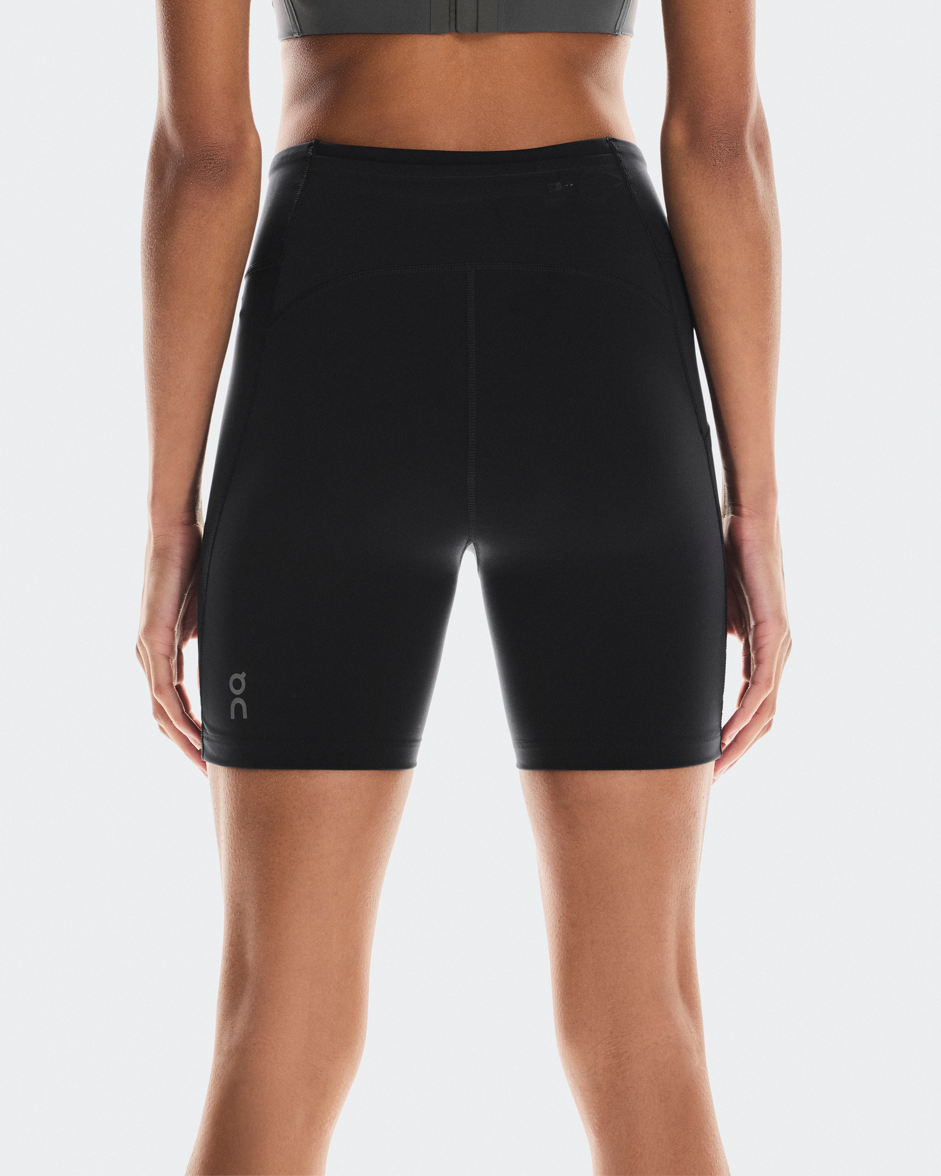 On Performance Tights Short Black Femme Leggings