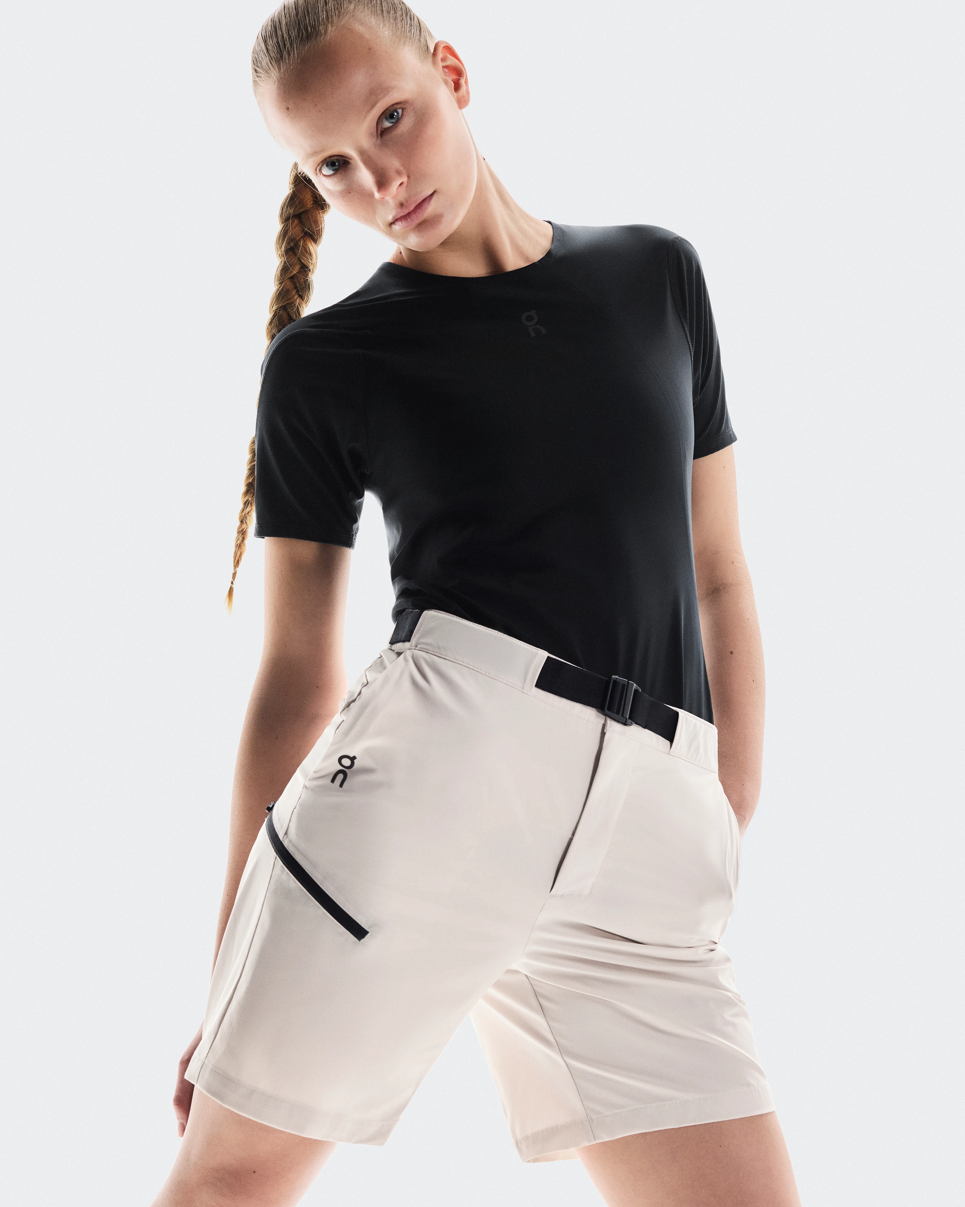 On Trek Short Silver Femme Shorts