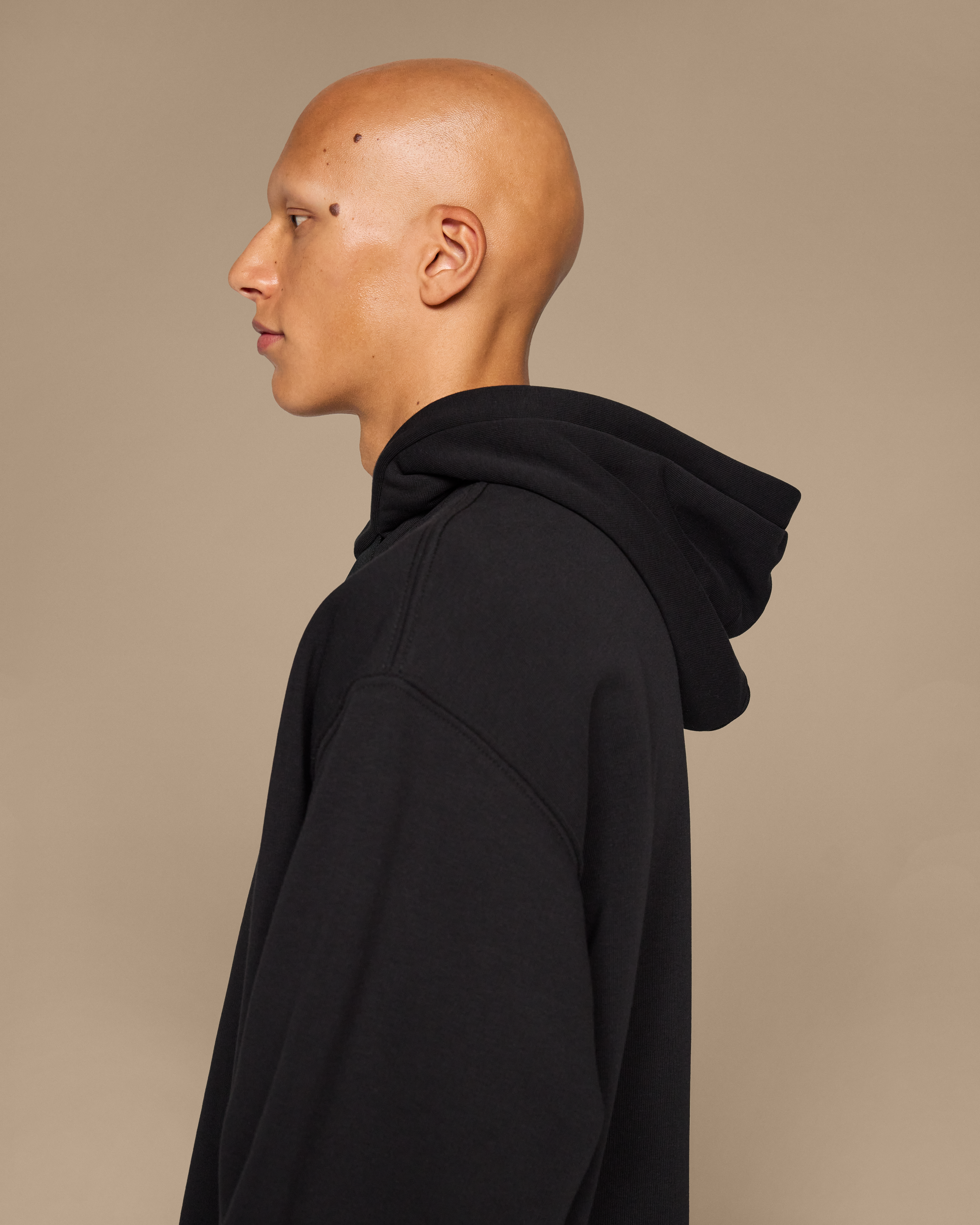 On Club Hoodie Black Homme Sweats à capuche et sweats