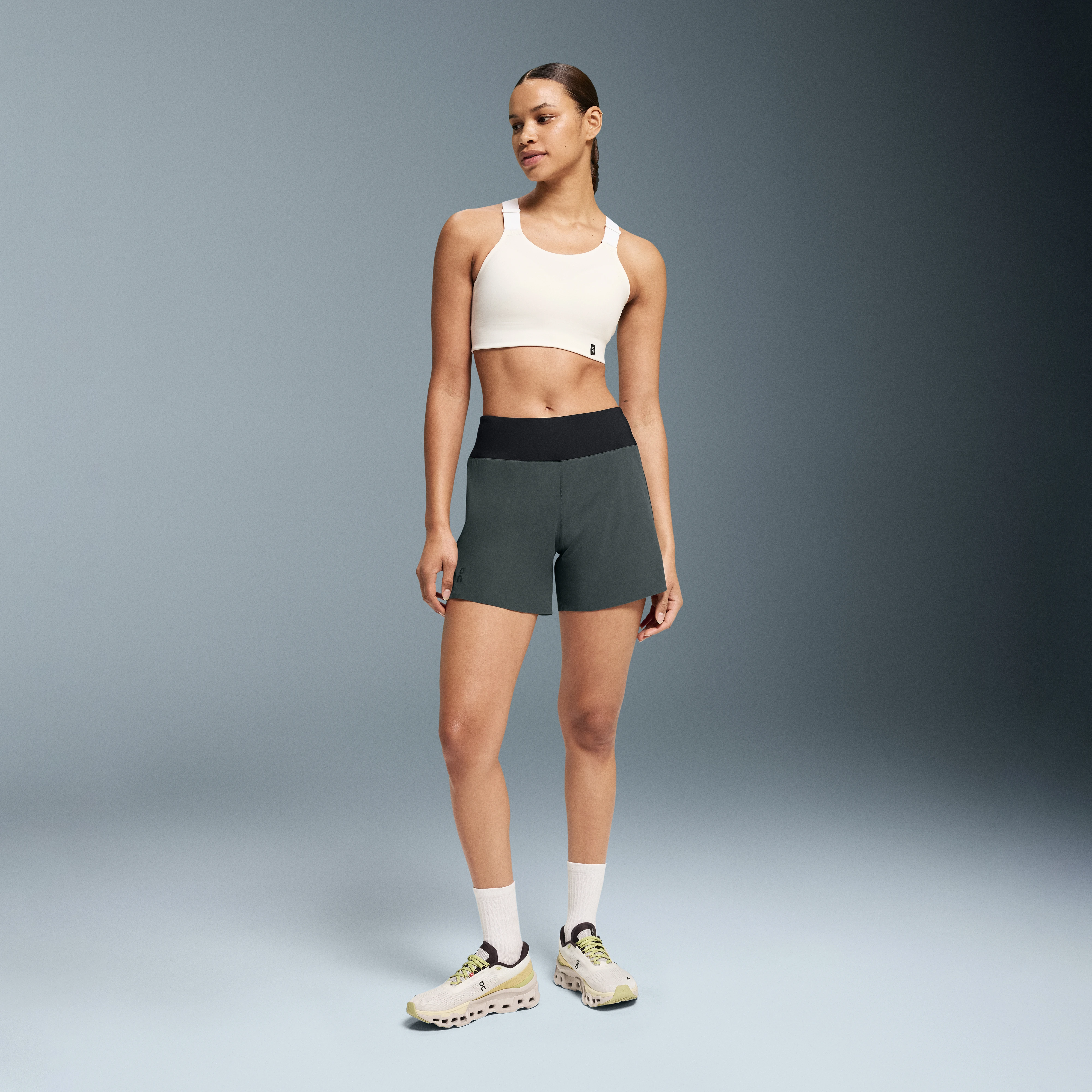On 5" Running Shorts Lead & Black Femme – Super léger, court et ultra-confortable Shorts