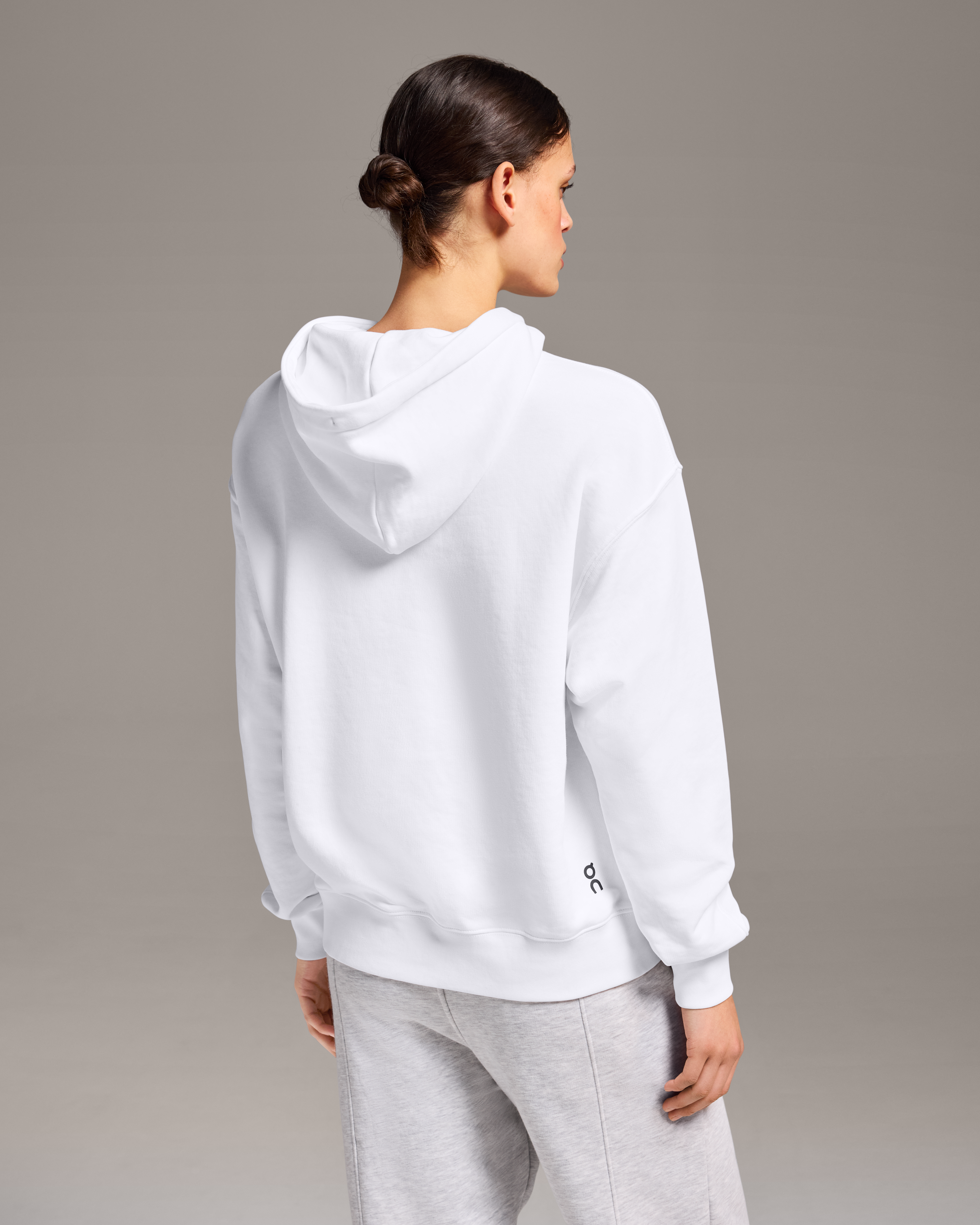 On Club Hoodie White Femme Sweats à capuche et sweats