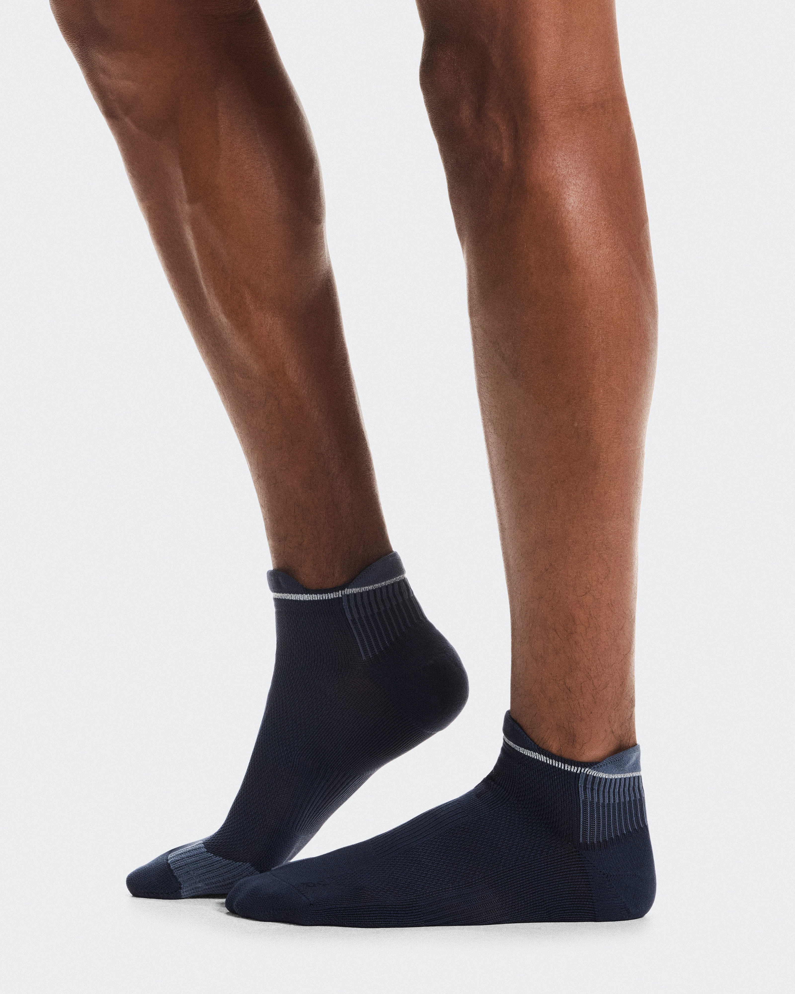 On Performance Run Sock Low Navy & Navy Unisexe Chaussettes