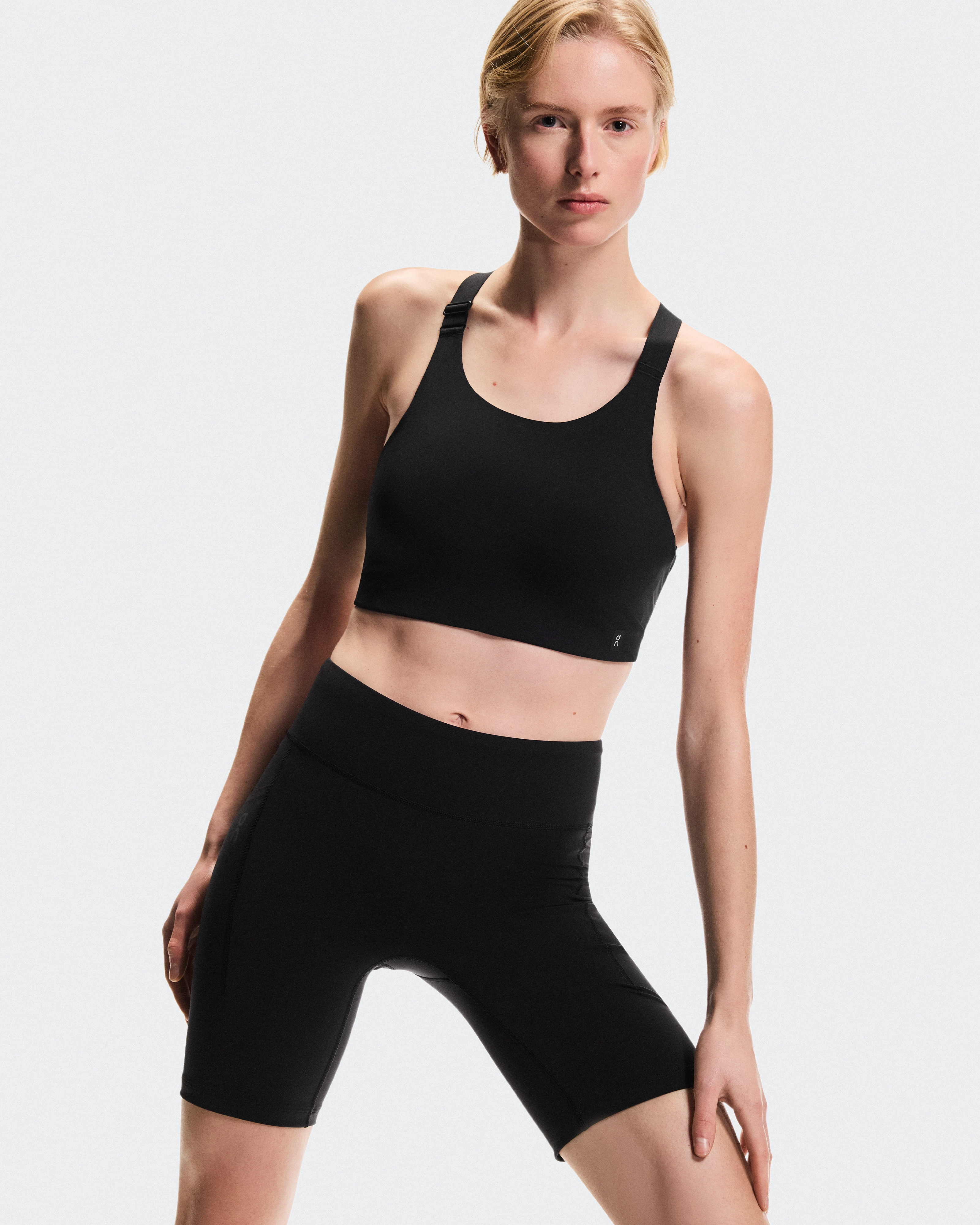 On 8" Performance Tights Black Femme Leggings