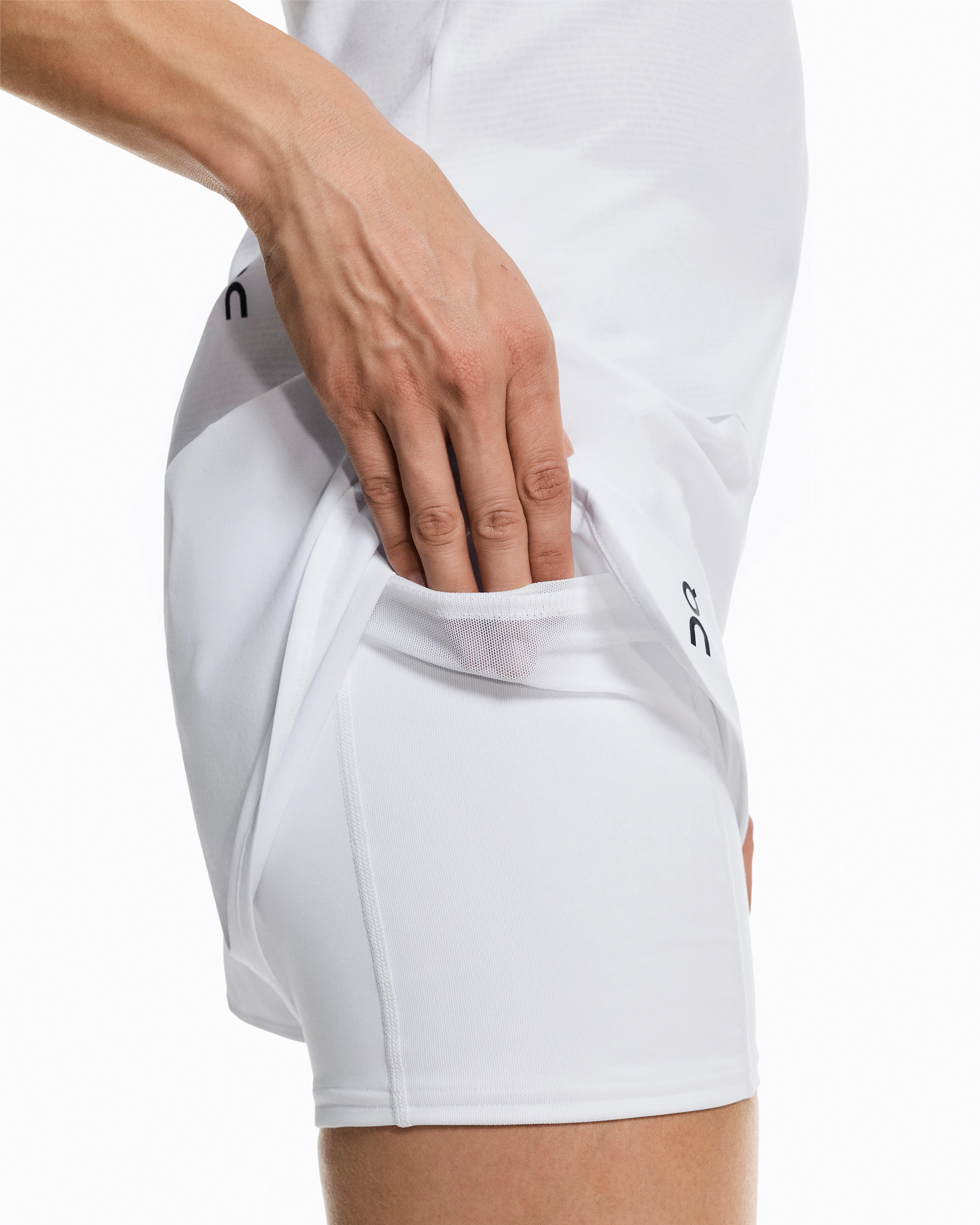 On 3" Court Shorts 2-in-1 White Femme Shorts