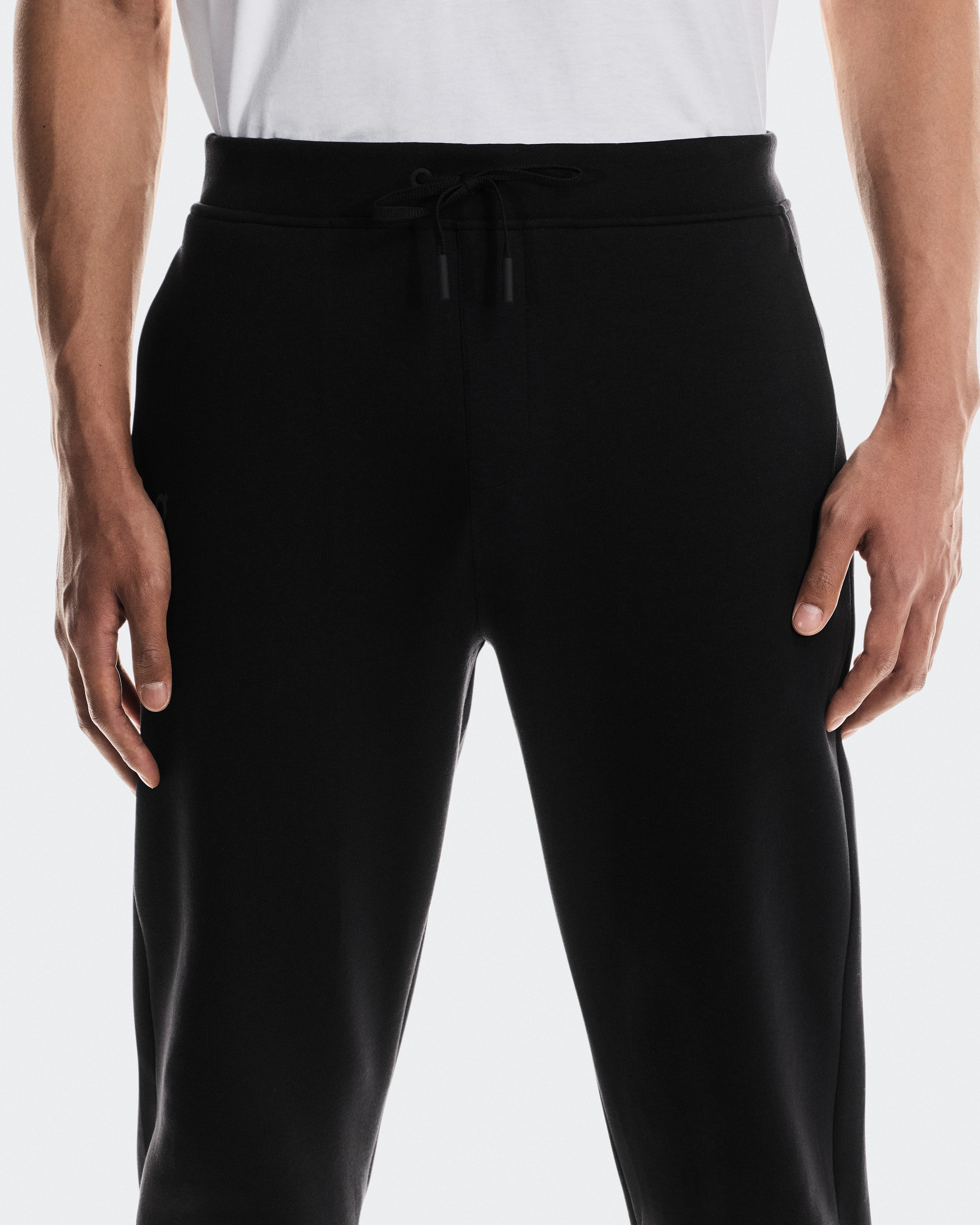 On Focus Tech Sweatpants Black Homme Pantalons