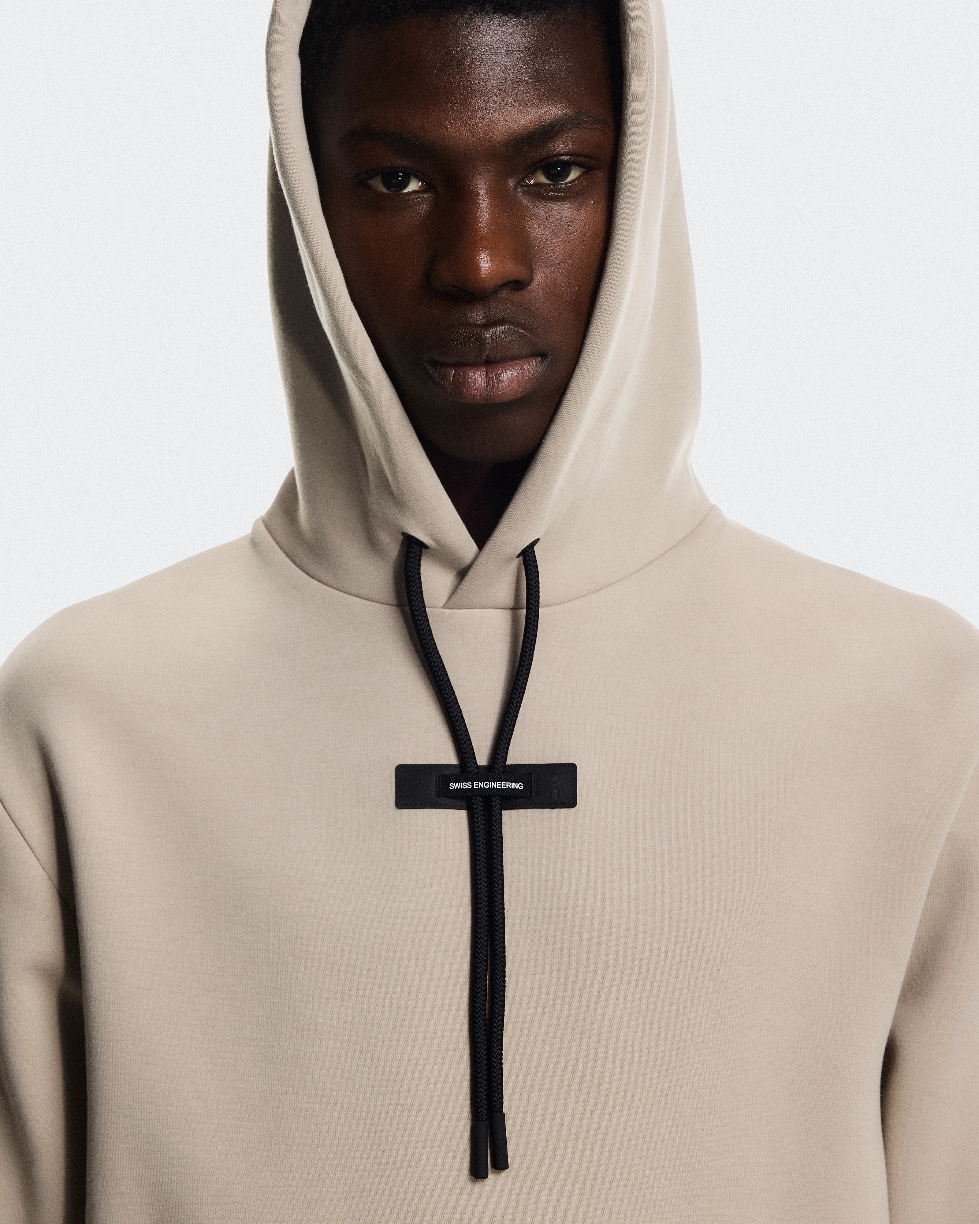 On Focus Tech Hoodie Desert Homme Sweats à capuche et sweats